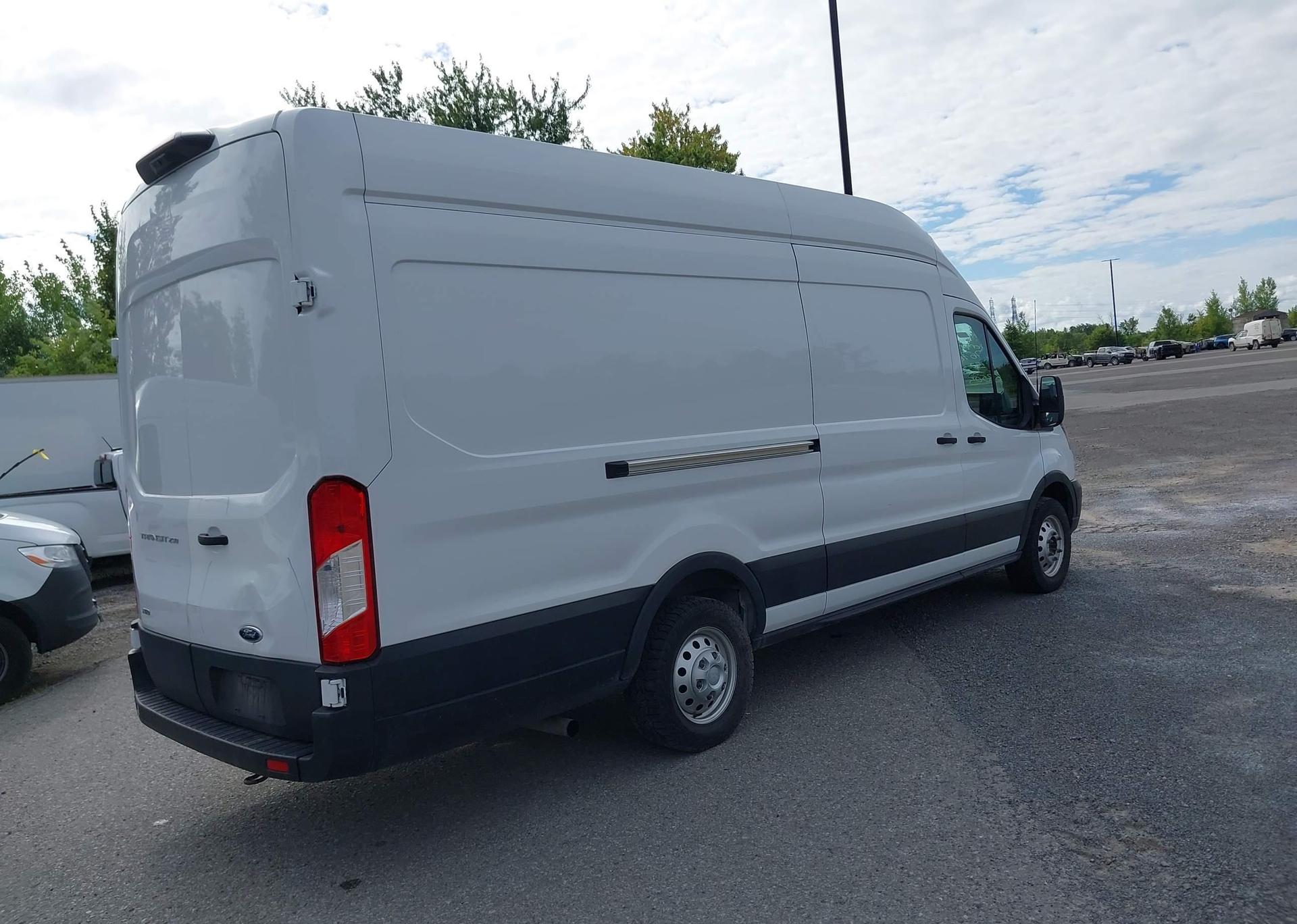 2023 FORD transit t-250