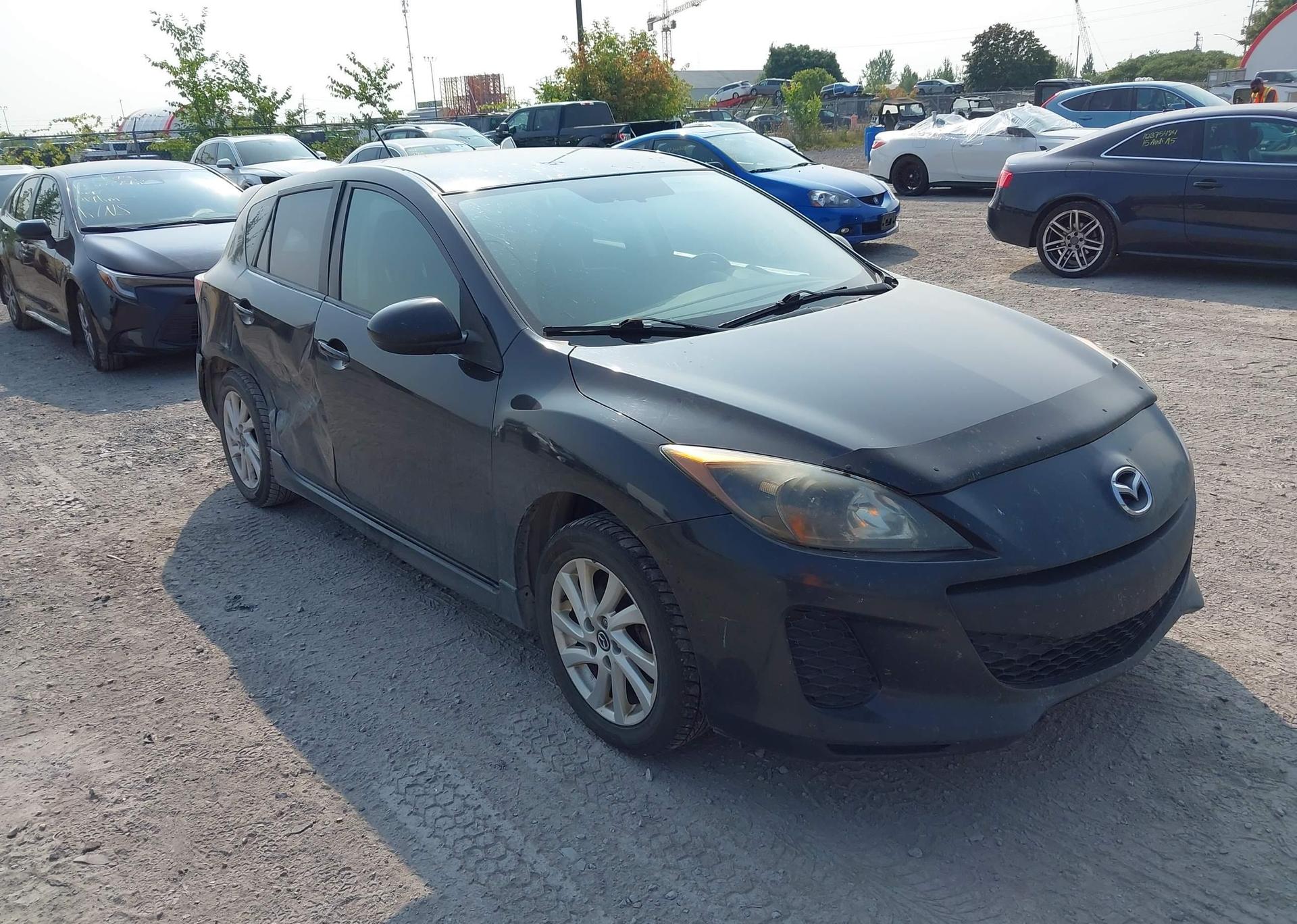 2013 MAZDA MAZDA3 GS-SKY
