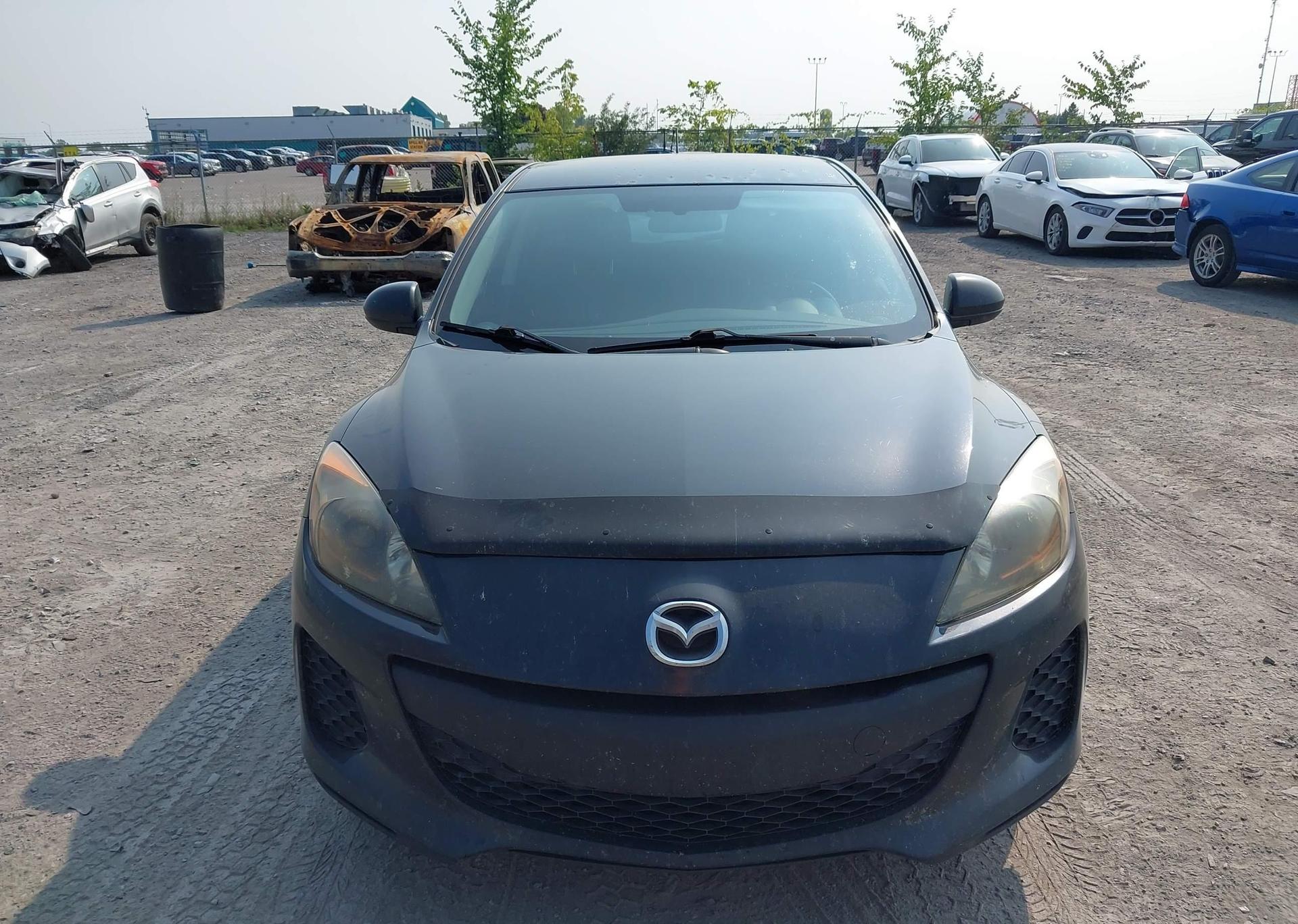 2013 MAZDA MAZDA3 GS-SKY