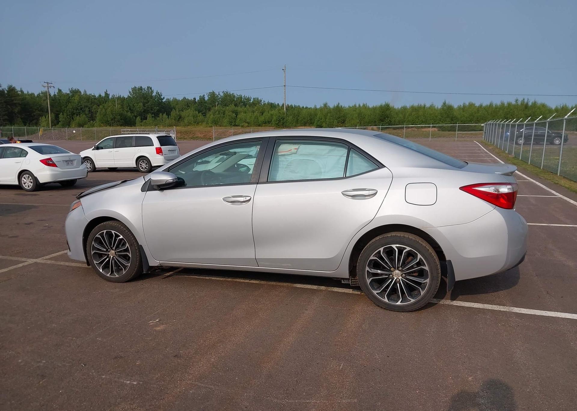2015 TOYOTA COROLLA S