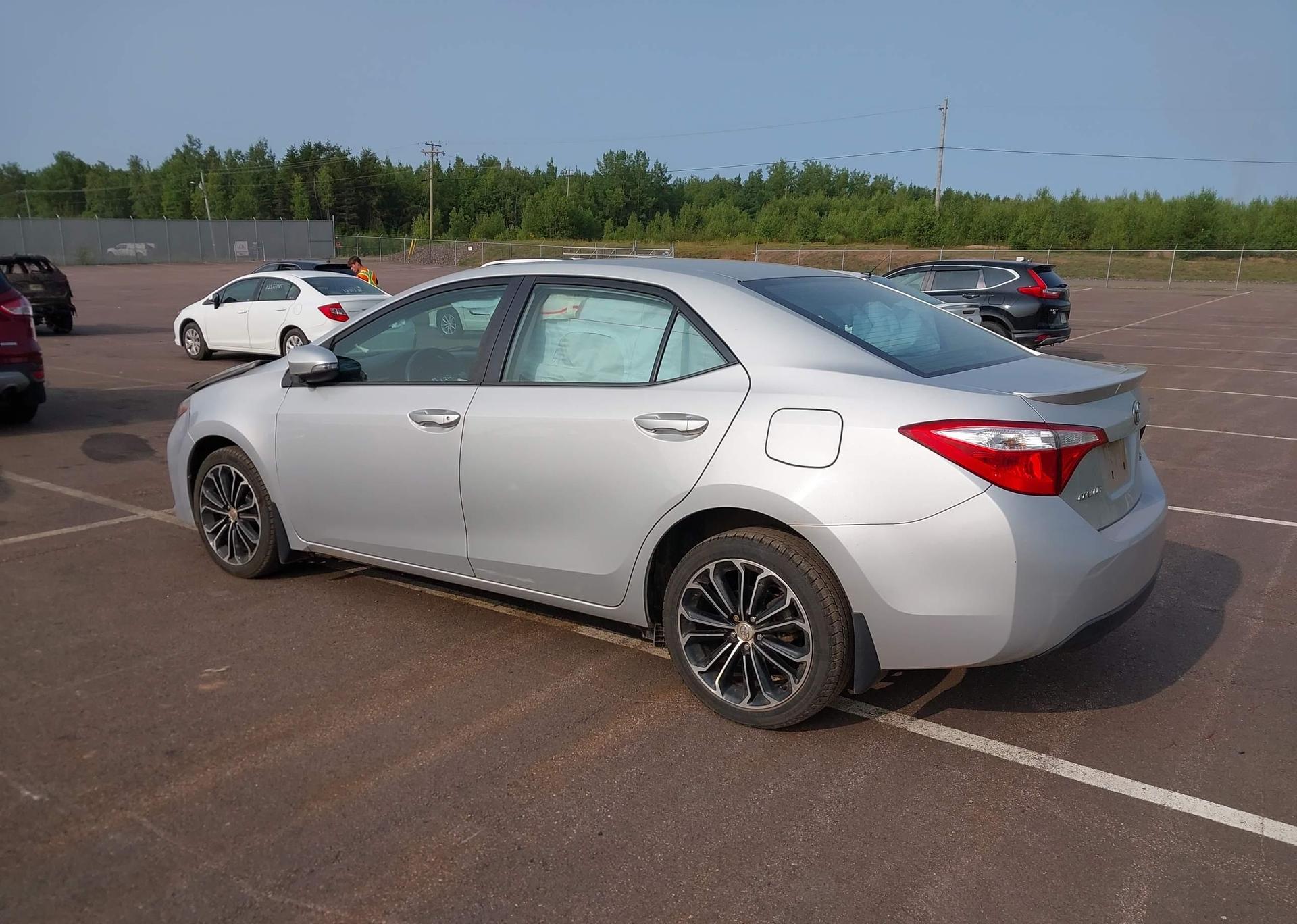 2015 TOYOTA COROLLA S