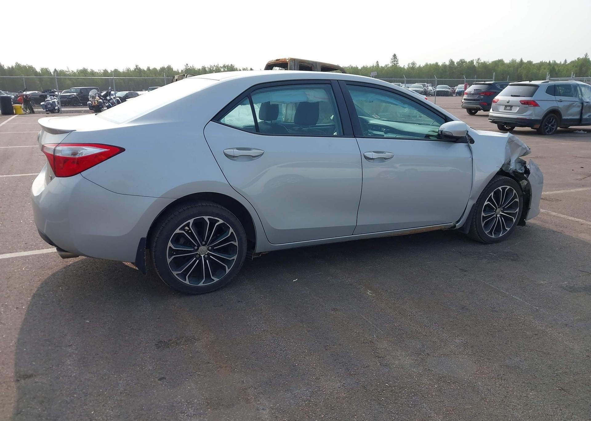2015 TOYOTA COROLLA S