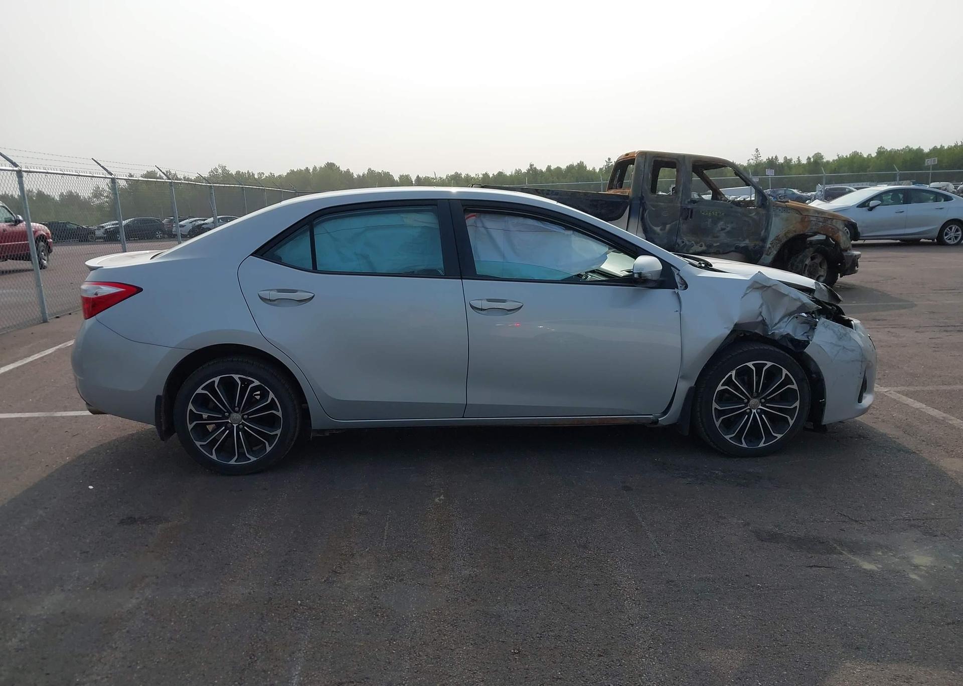 2015 TOYOTA COROLLA S