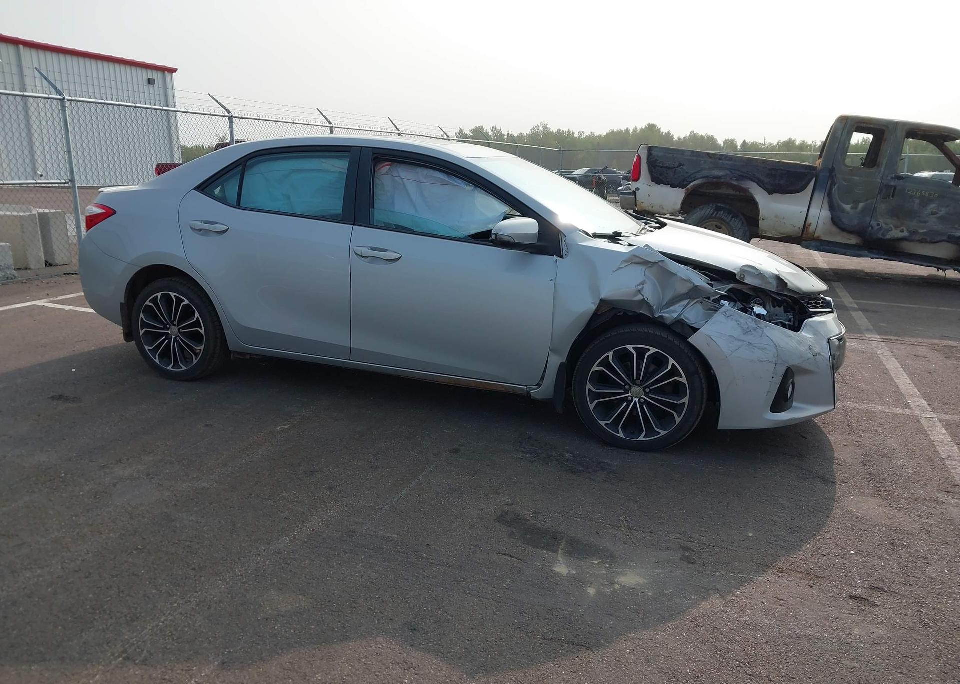 2015 TOYOTA COROLLA S