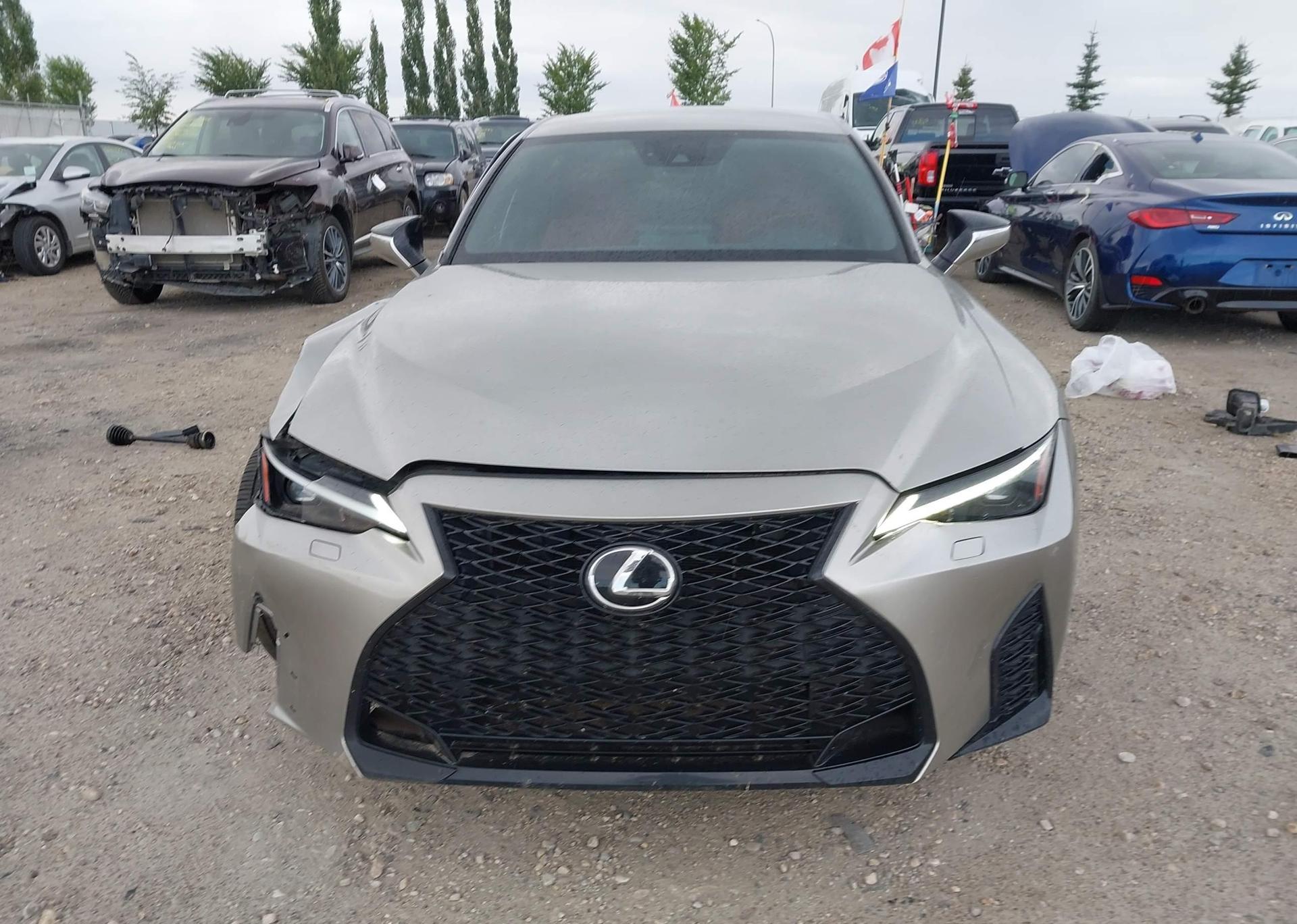 2022 LEXUS IS 300