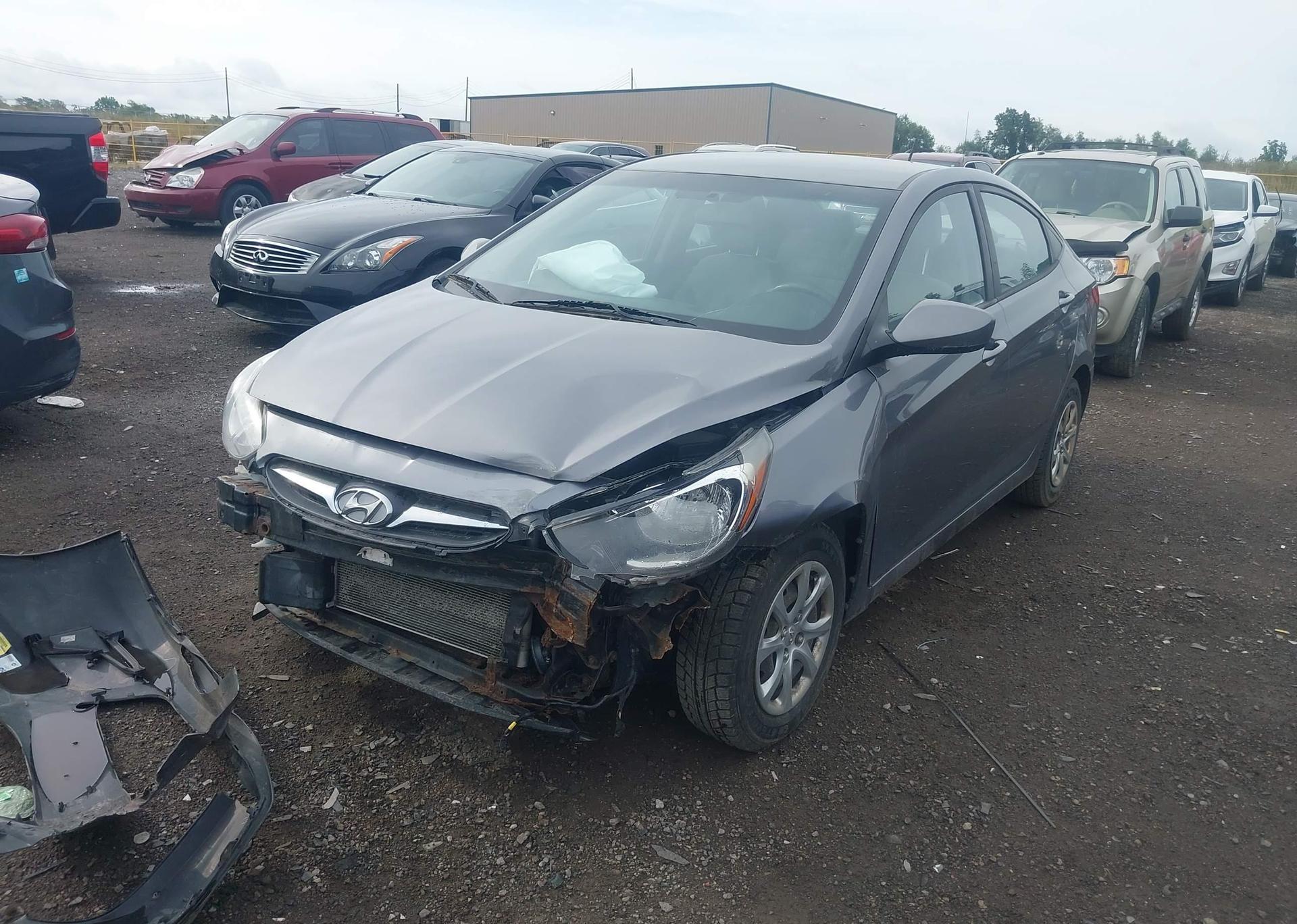 2014 HYUNDAI ACCENT GL