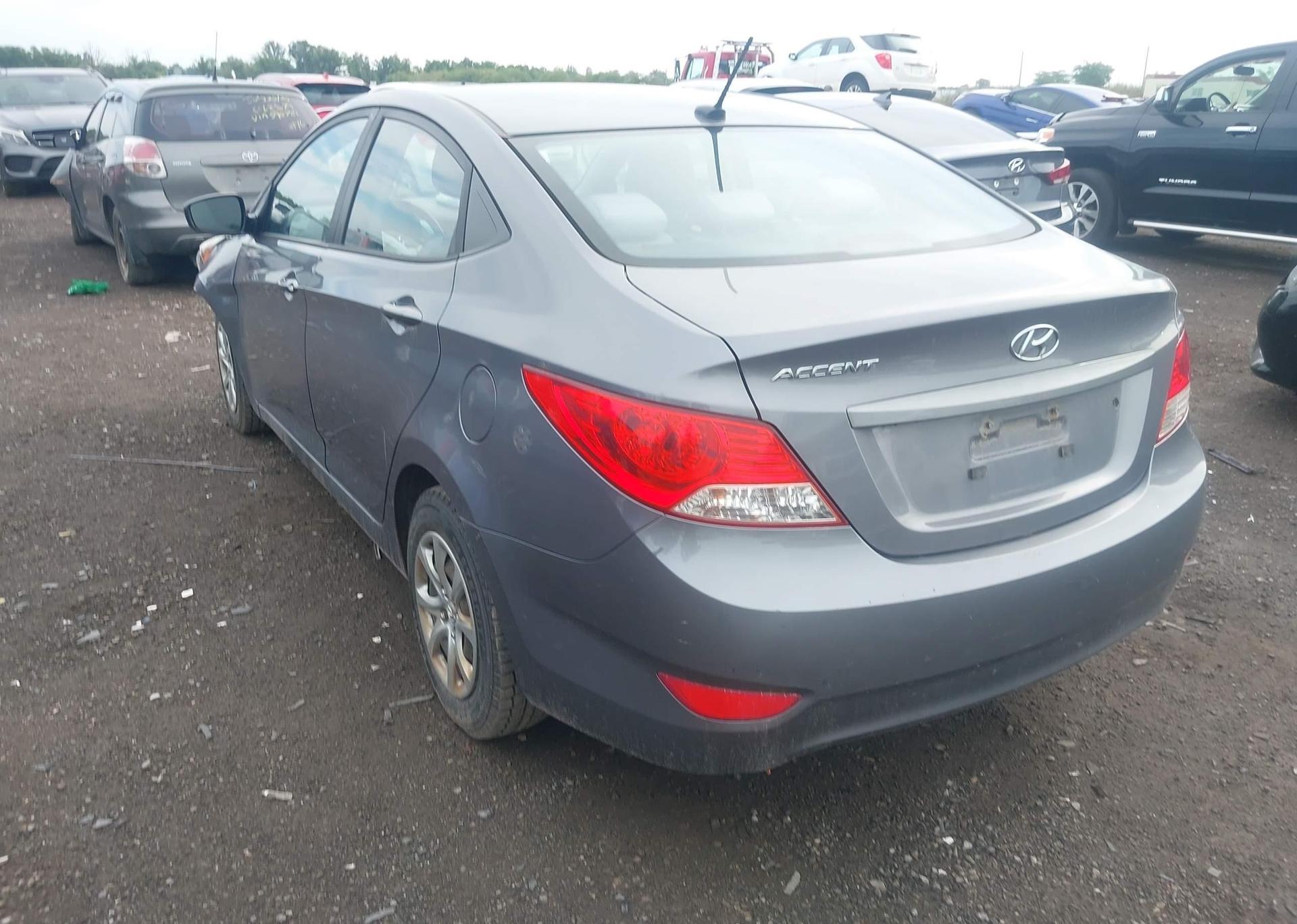 2014 HYUNDAI ACCENT GL
