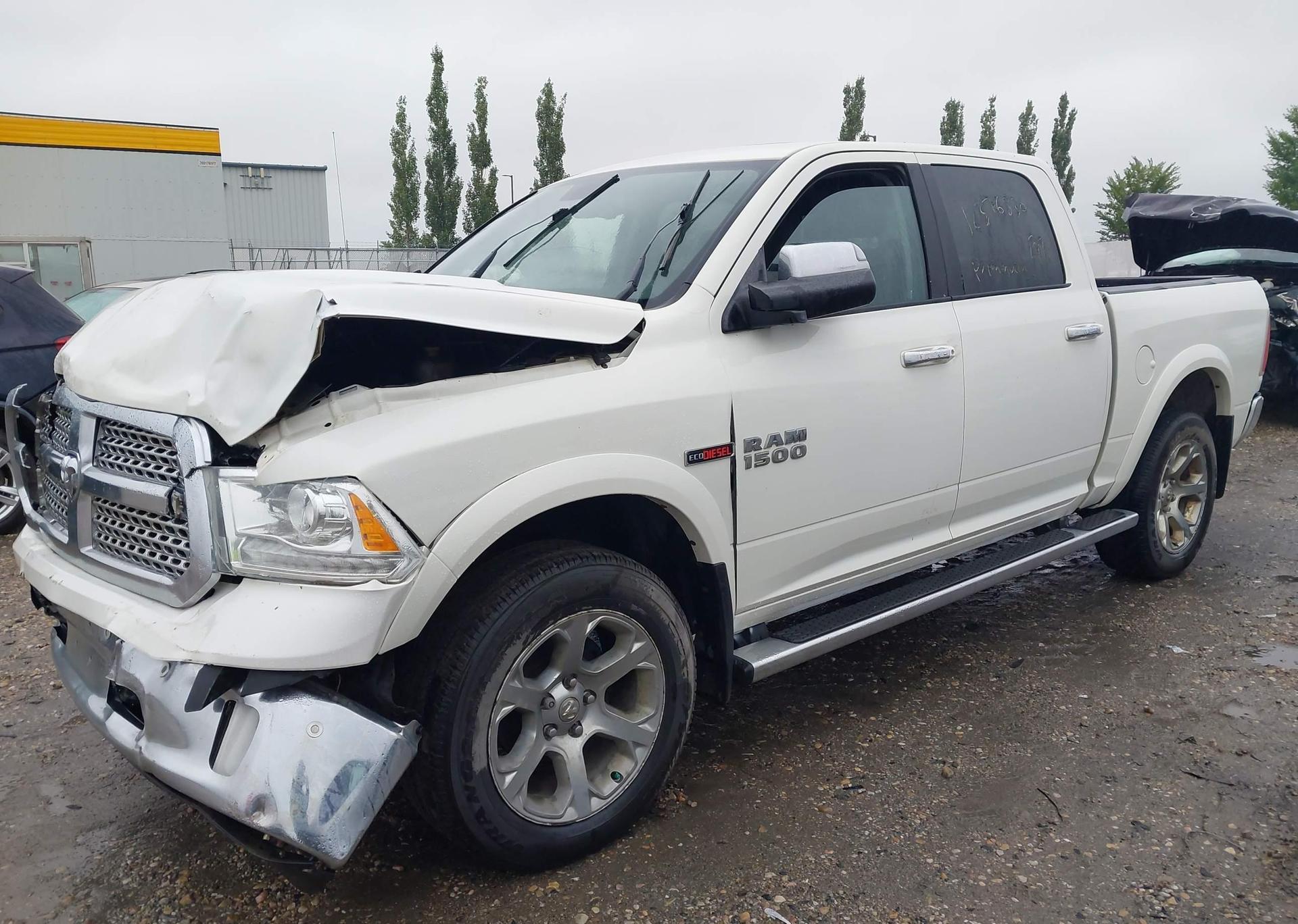 2016 RAM 1500 LARAMIE