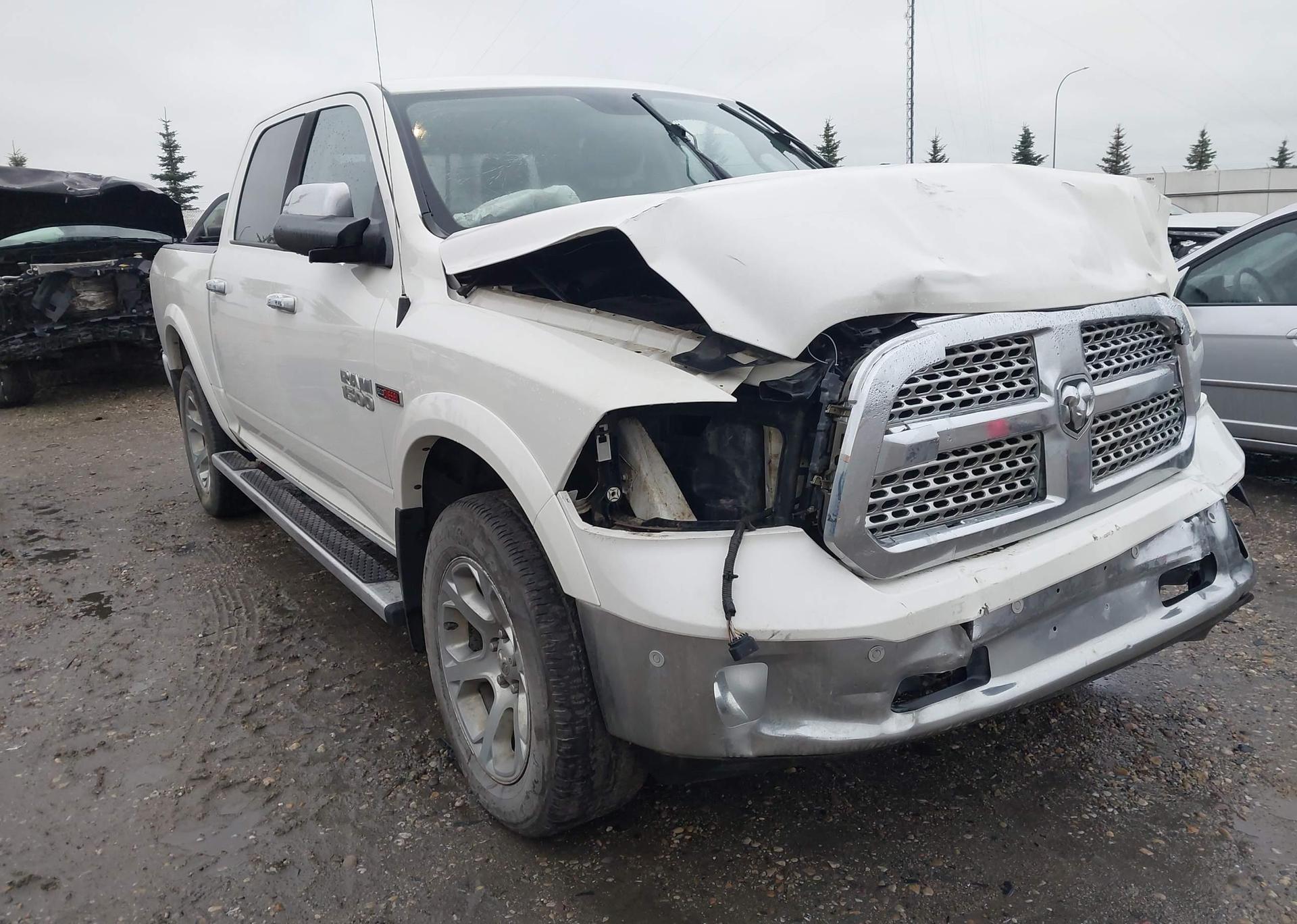 2016 RAM 1500 LARAMIE
