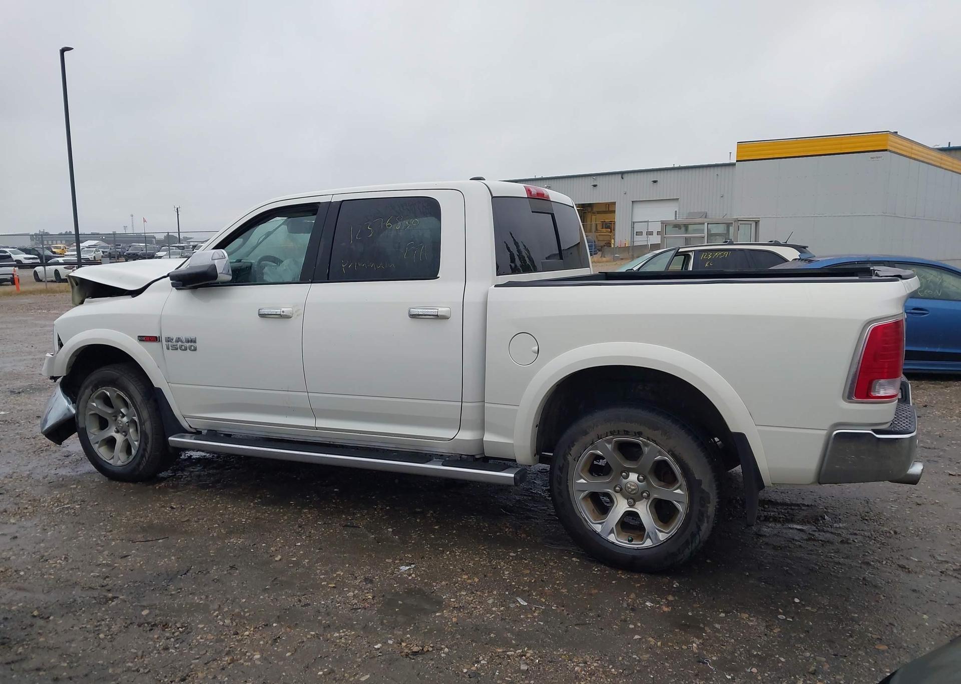 2016 RAM 1500 LARAMIE