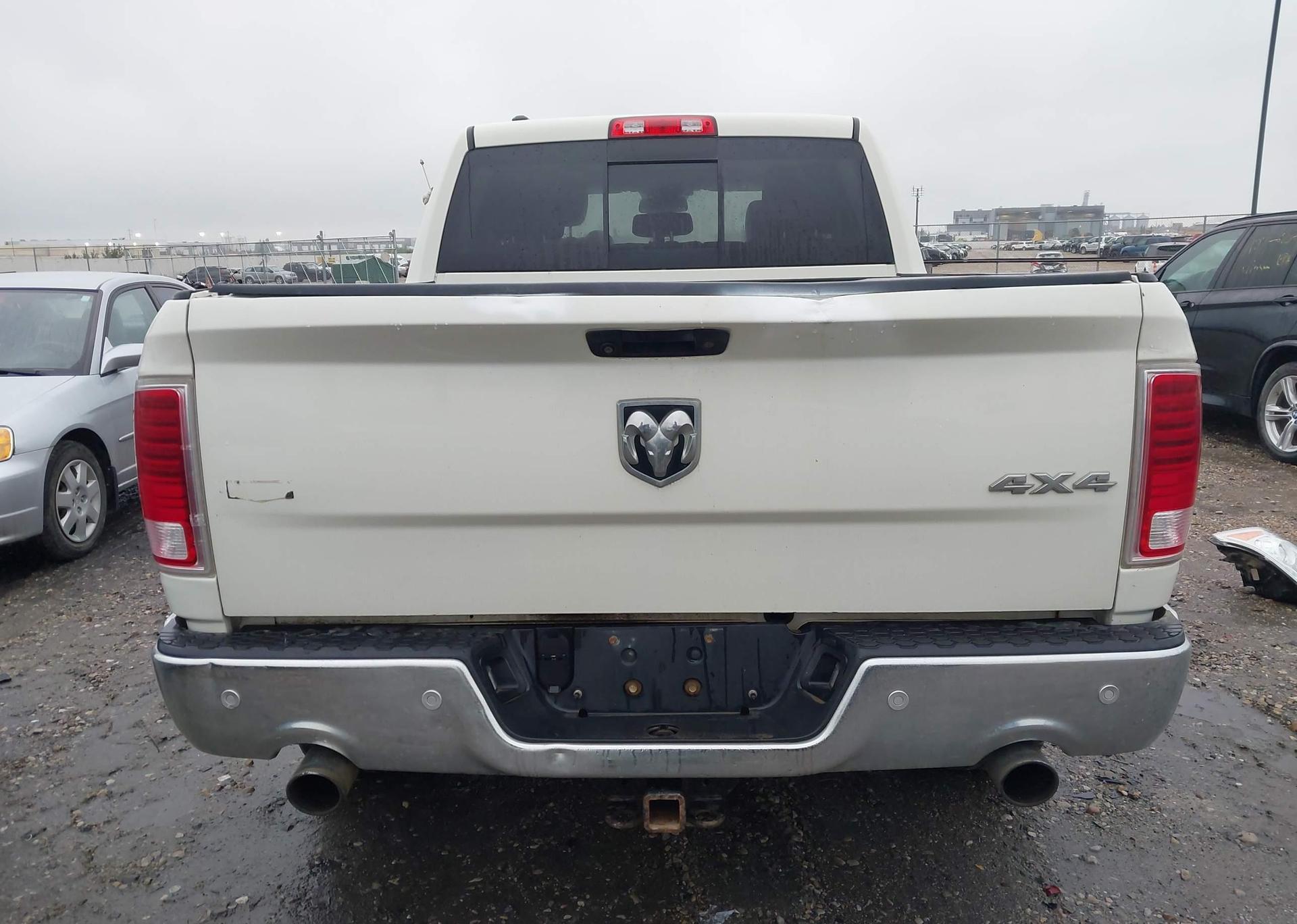 2016 RAM 1500 LARAMIE