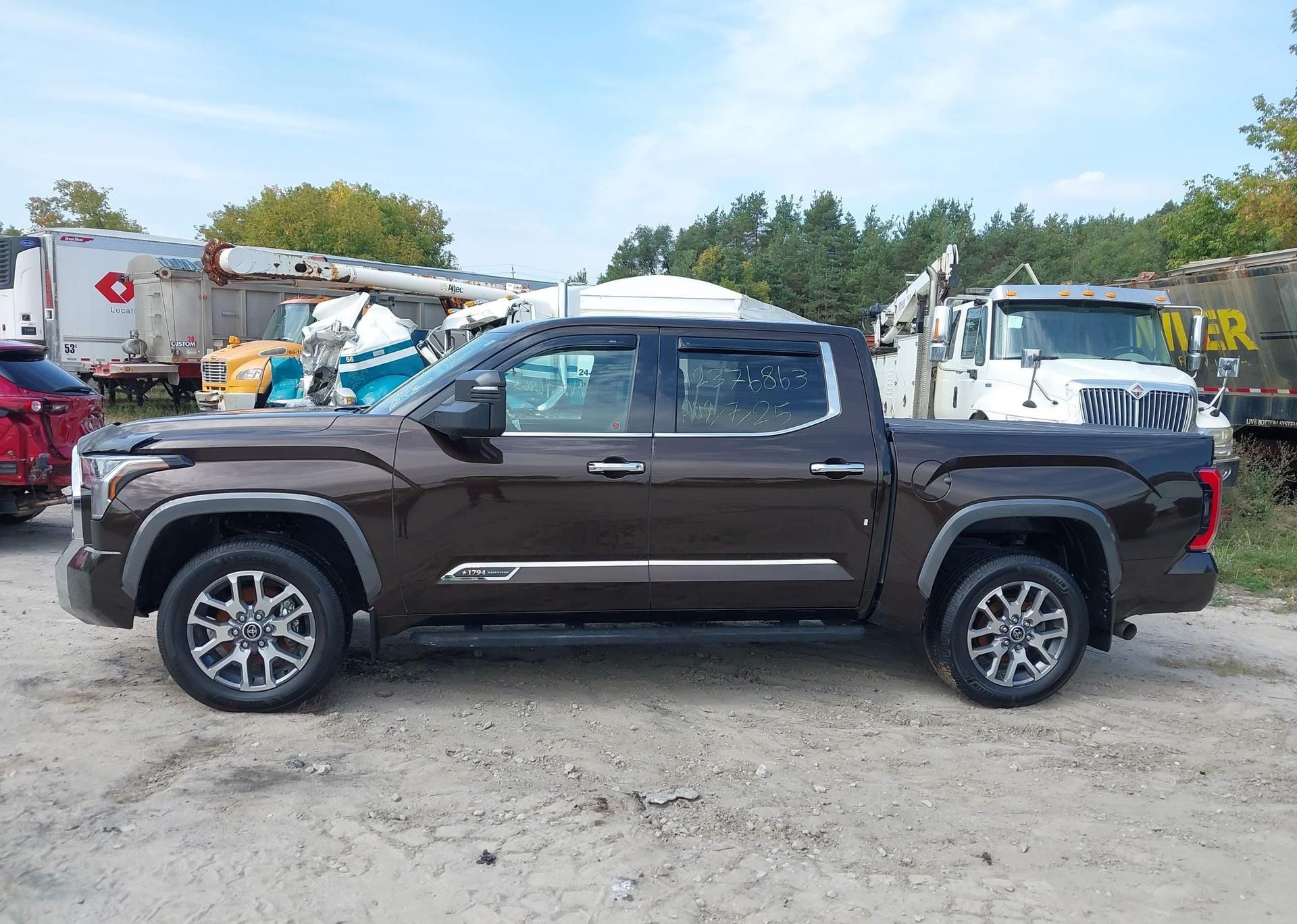 2023 TOYOTA TUNDRA PLATINUM