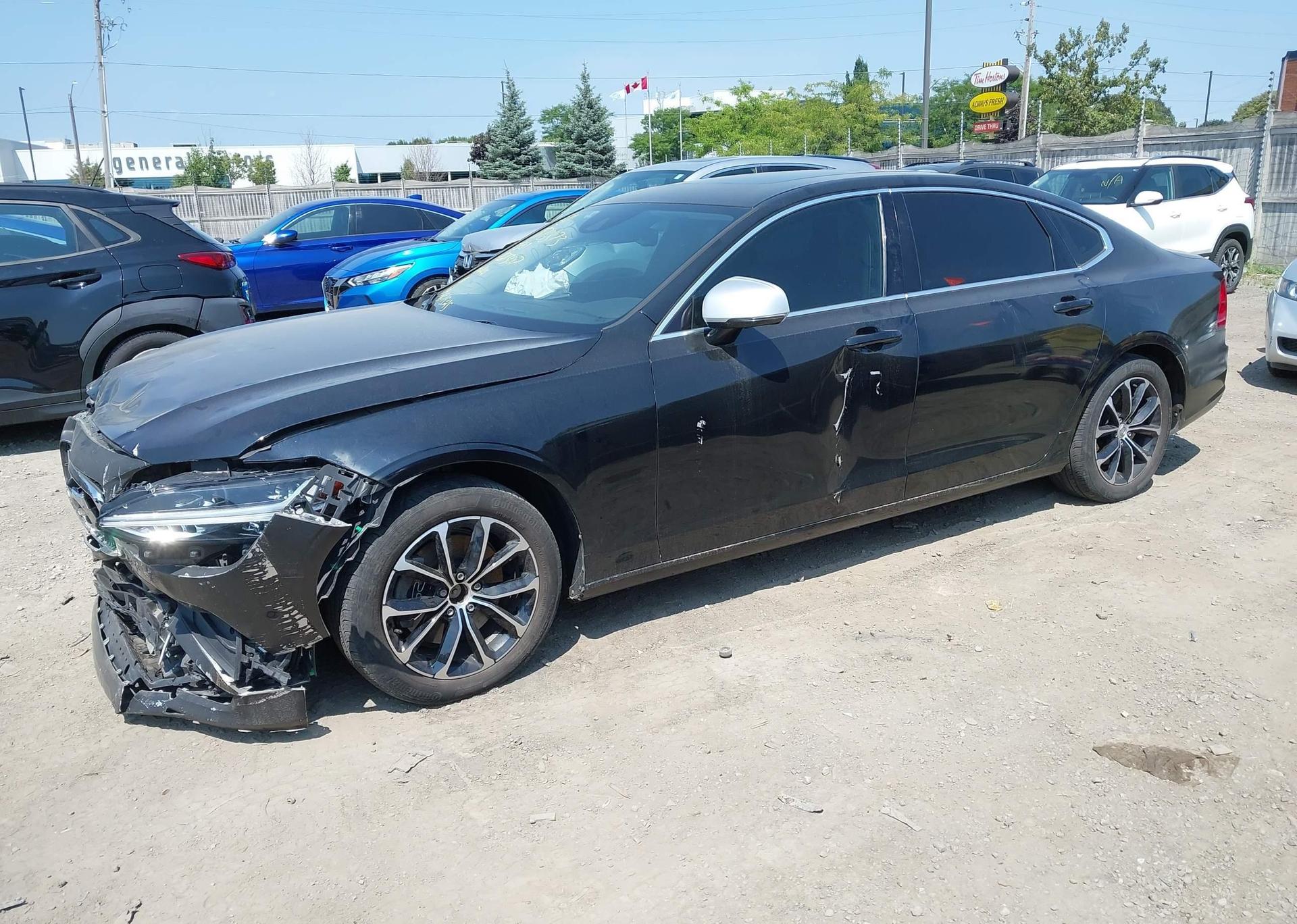 2018 VOLVO S90 T5 MOMENTUM
