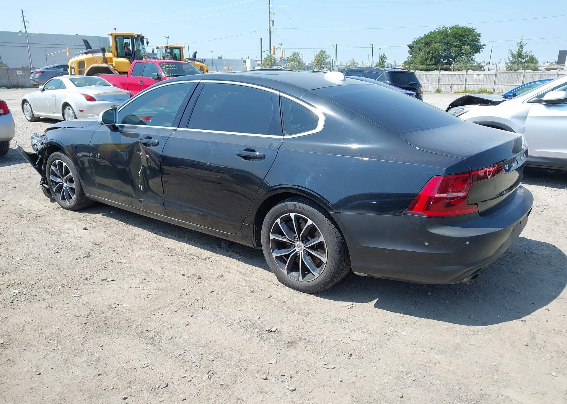 2018 VOLVO S90 T5 MOMENTUM
