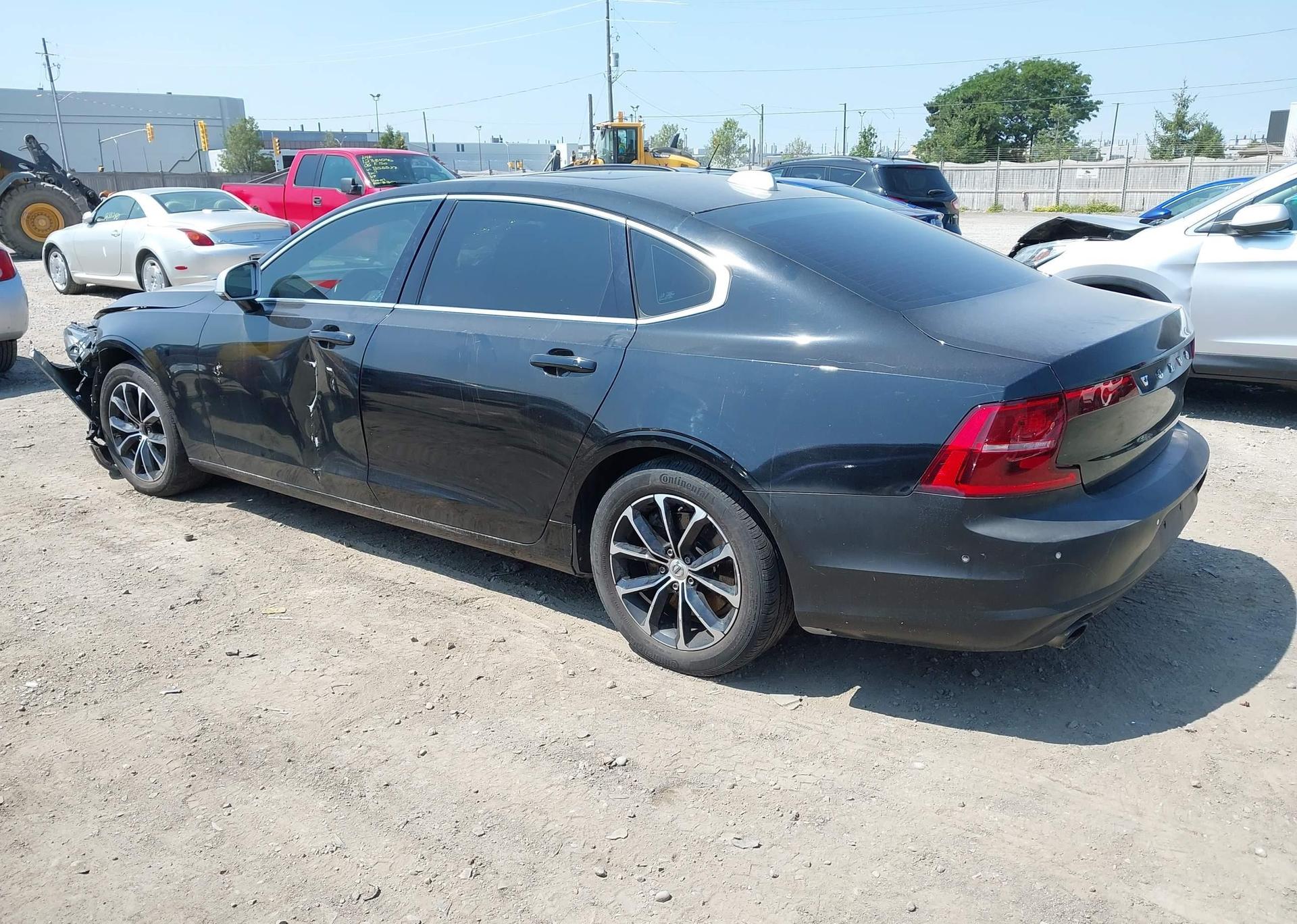 2018 VOLVO S90 T5 MOMENTUM