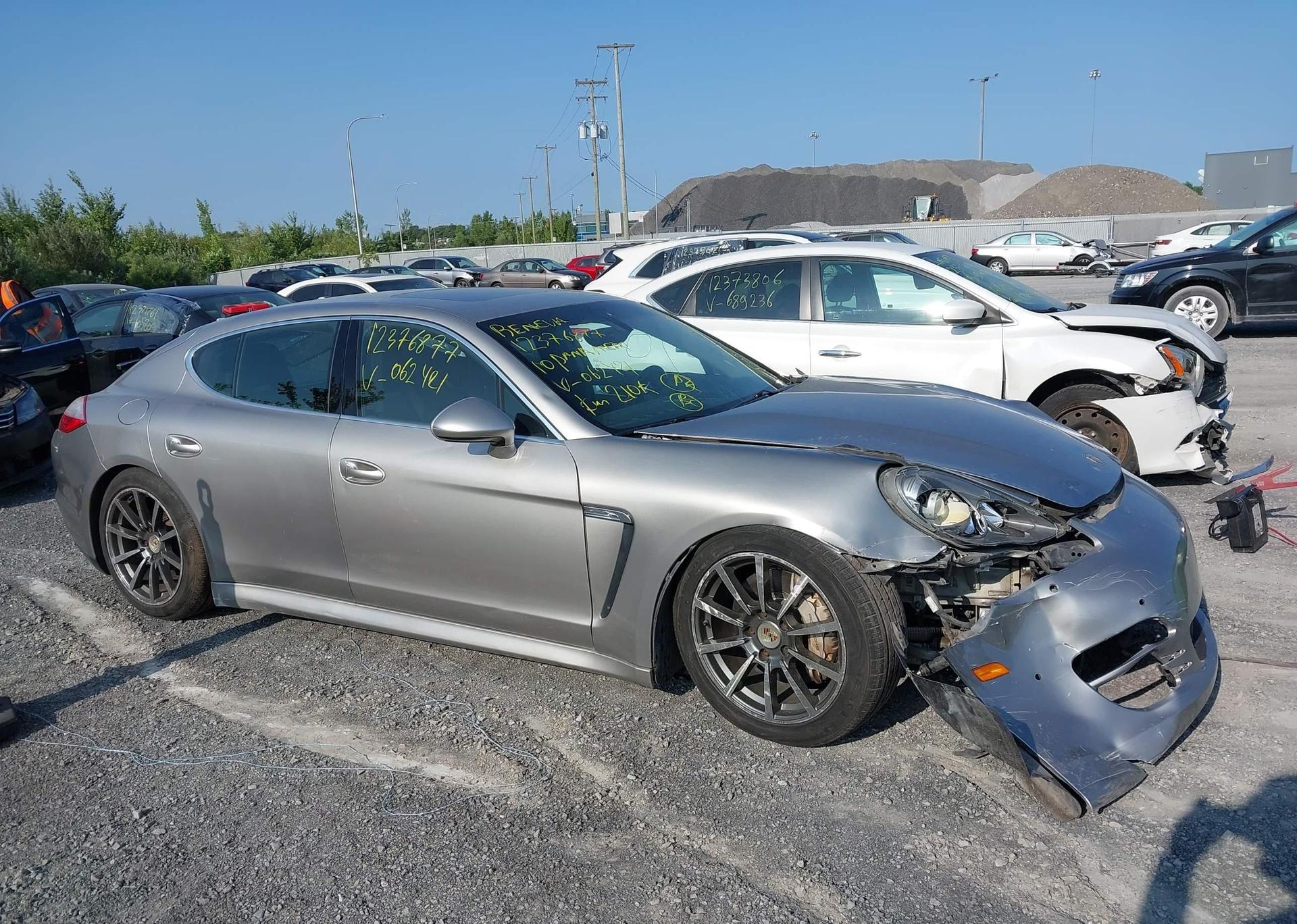 2010 PORSCHE PANAMERA 4S