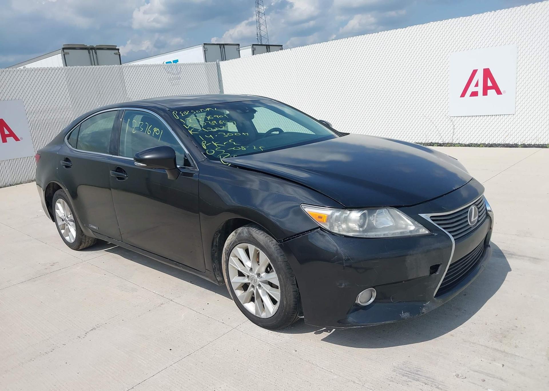 2014 LEXUS ES 300H