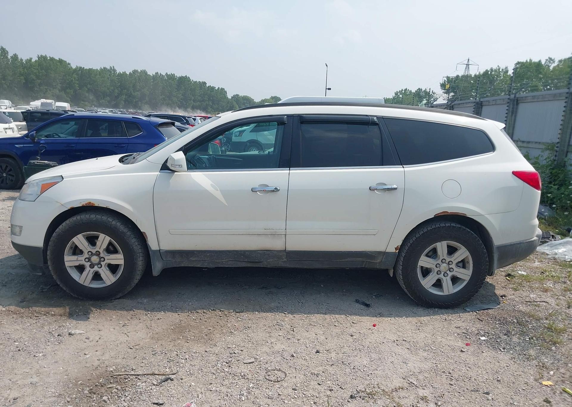 2012 CHEVROLET TRAVERSE LT