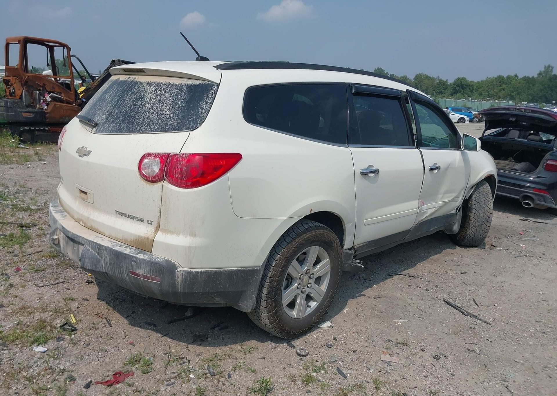 2012 CHEVROLET TRAVERSE LT