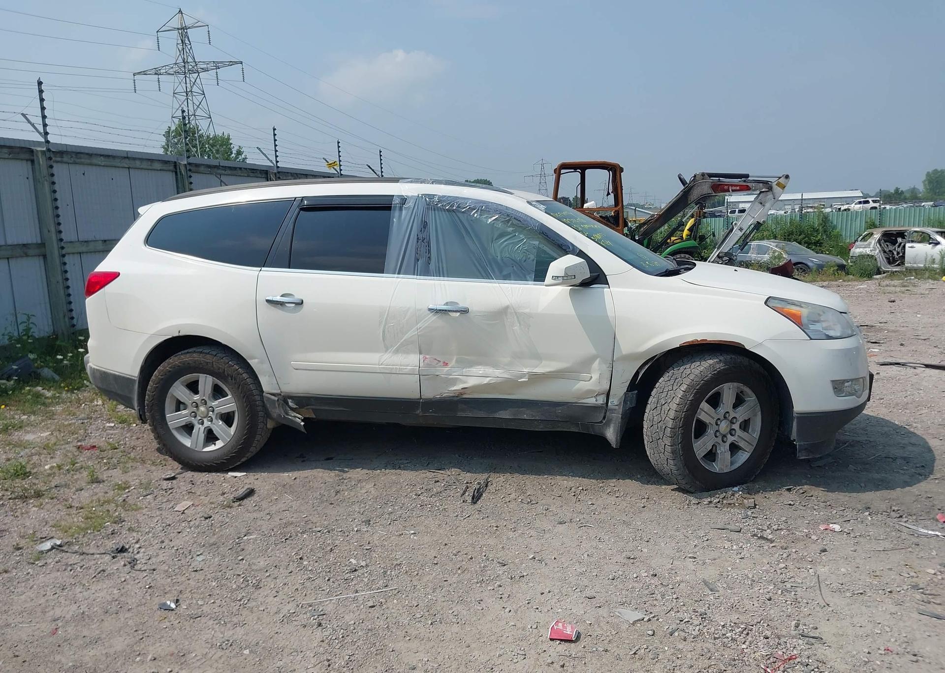 2012 CHEVROLET TRAVERSE LT