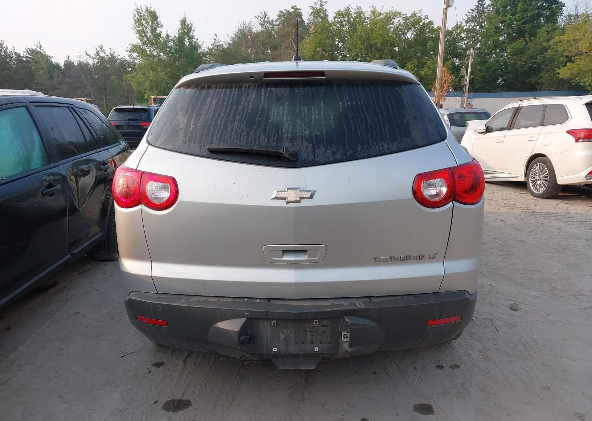 2011 CHEVROLET TRAVERSE 1LT