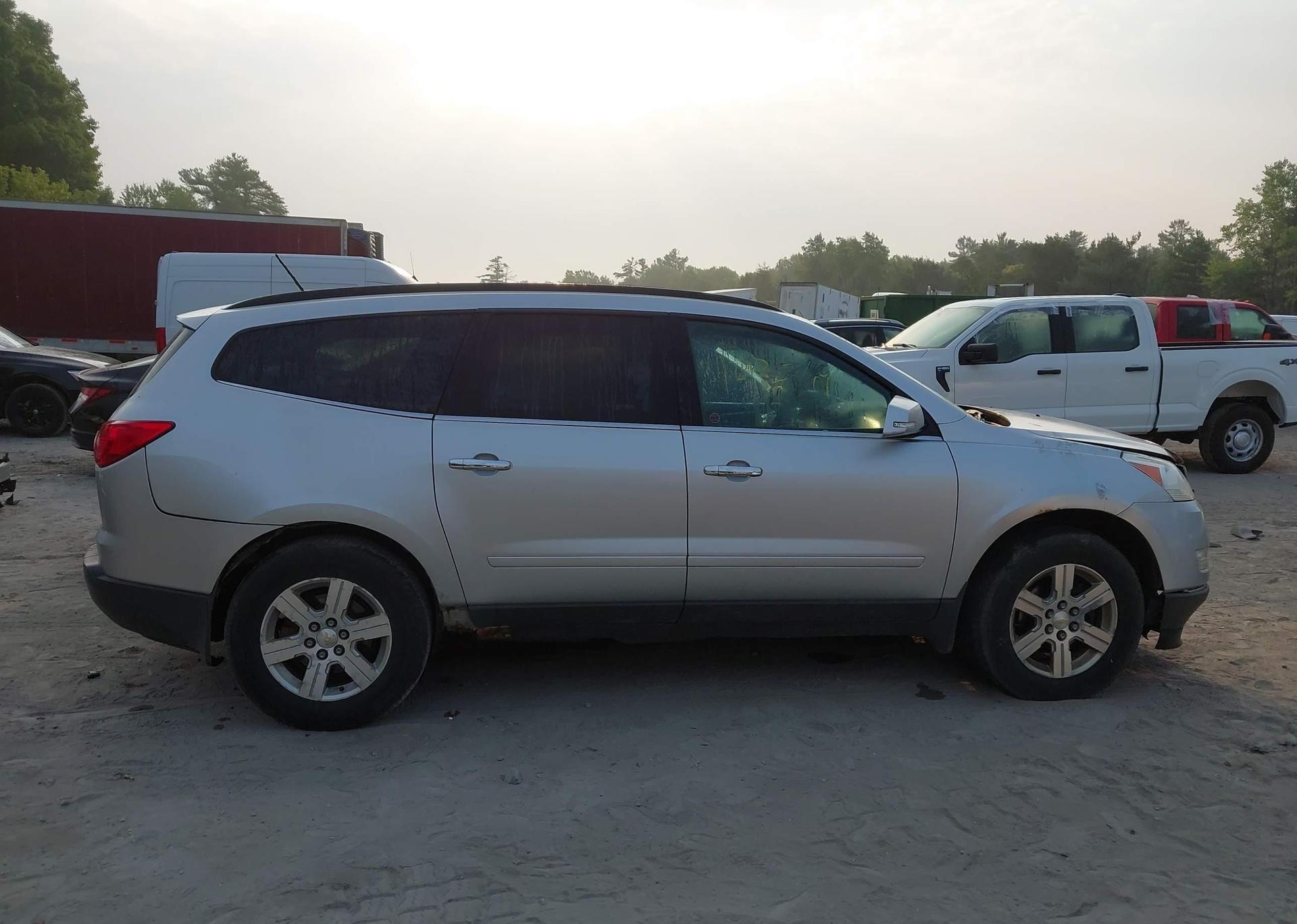 2011 CHEVROLET TRAVERSE 1LT