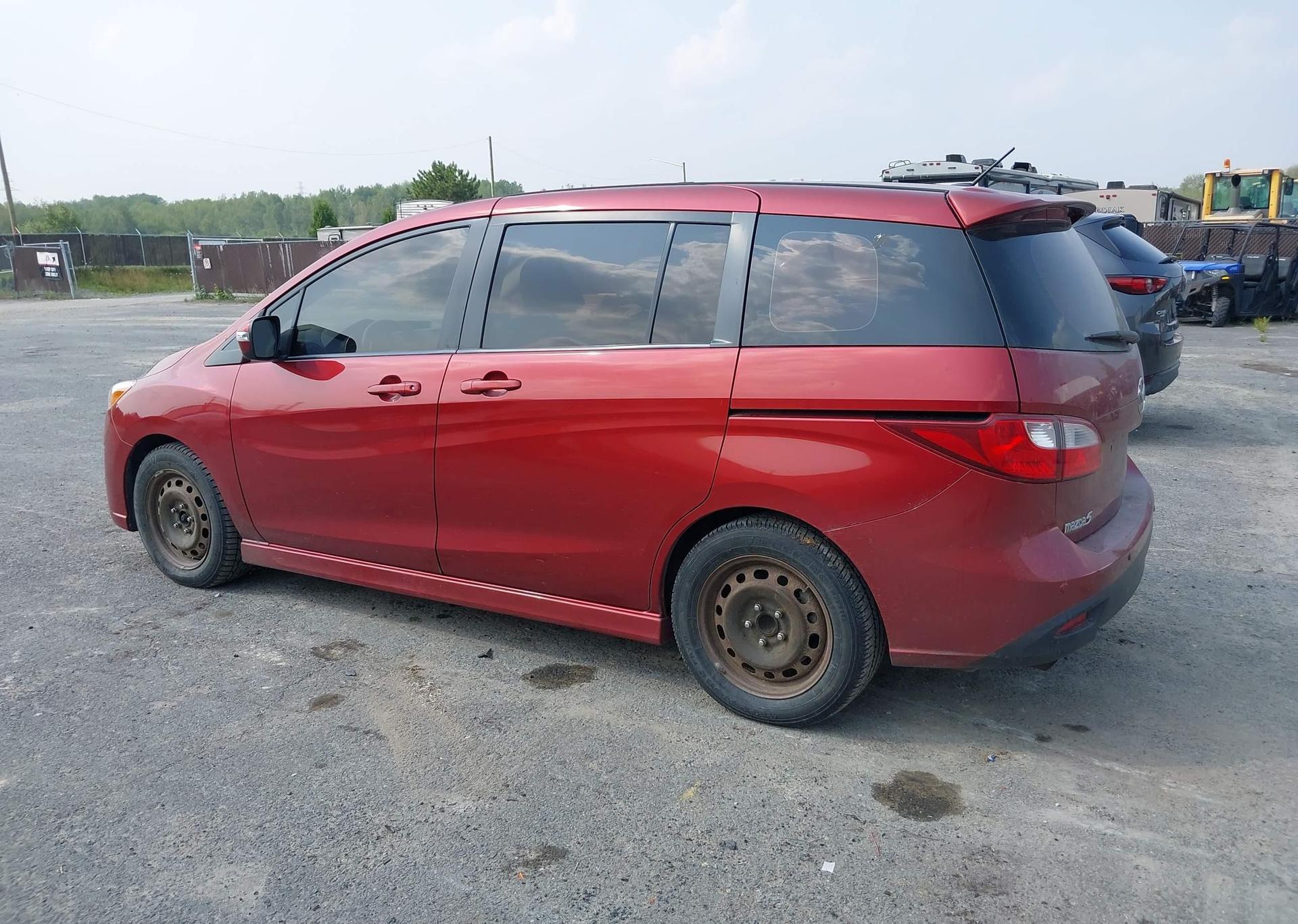 2017 MAZDA MAZDA5 GT