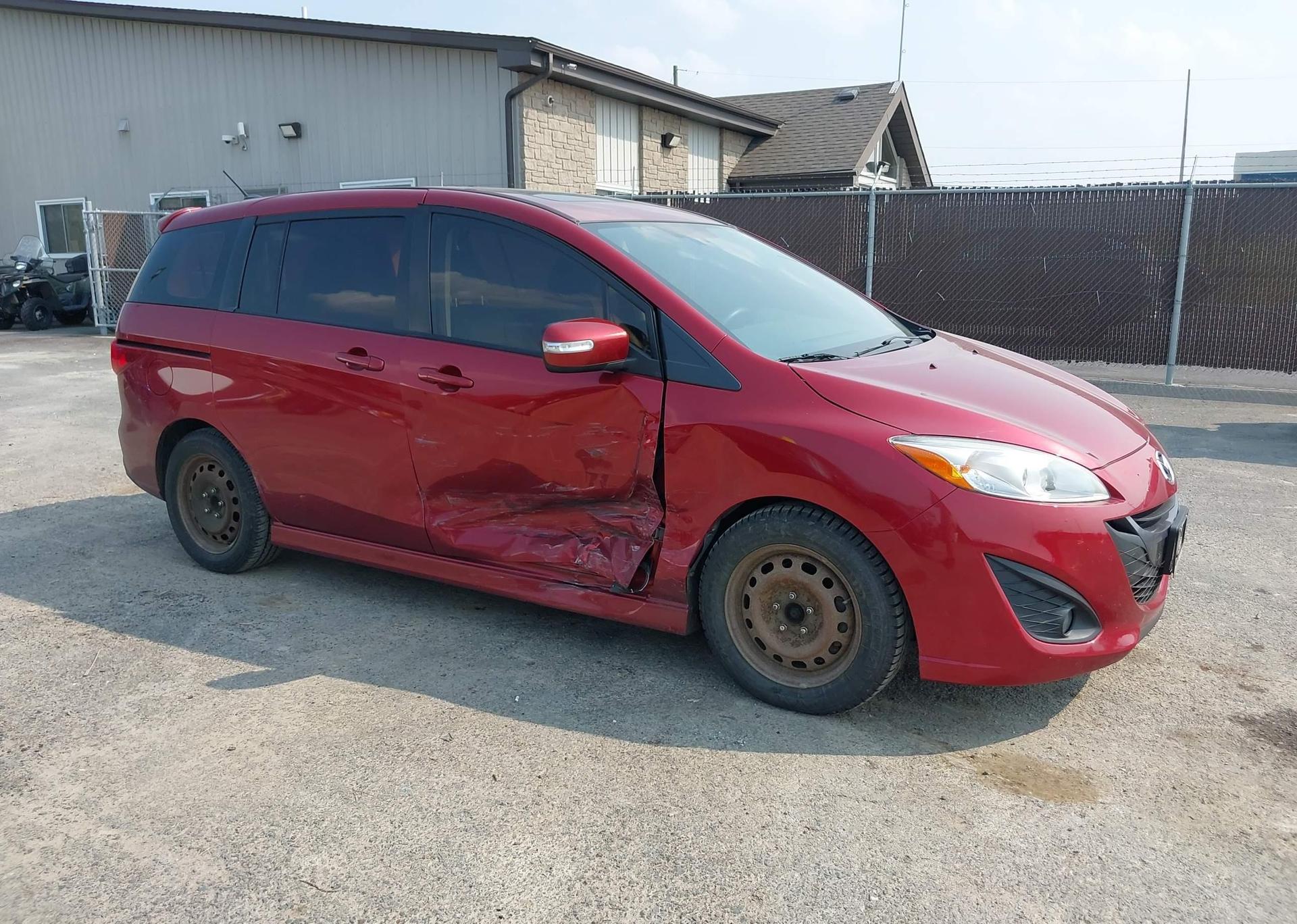 2017 MAZDA MAZDA5 GT