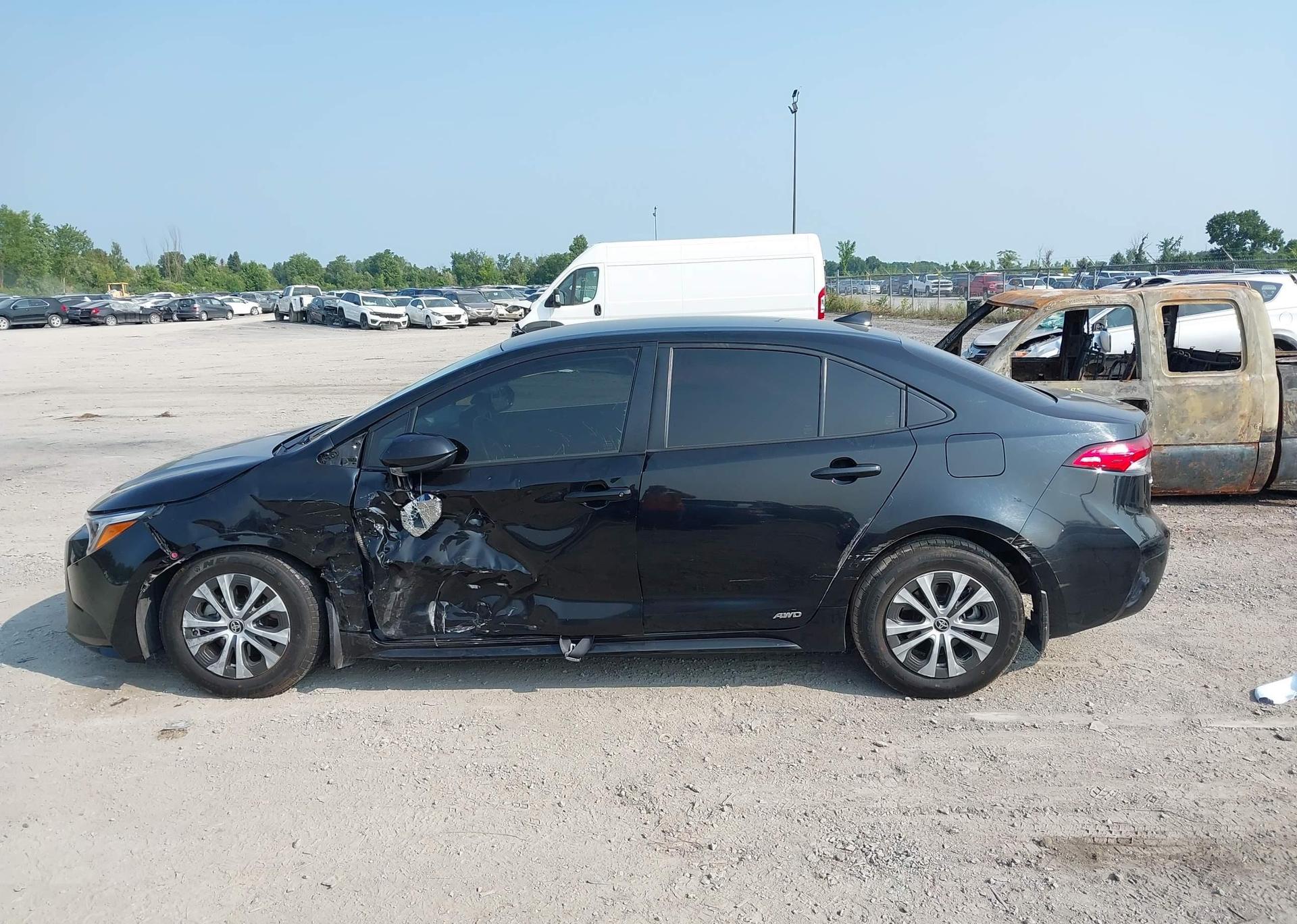 2023 TOYOTA COROLLA HYBRID LE