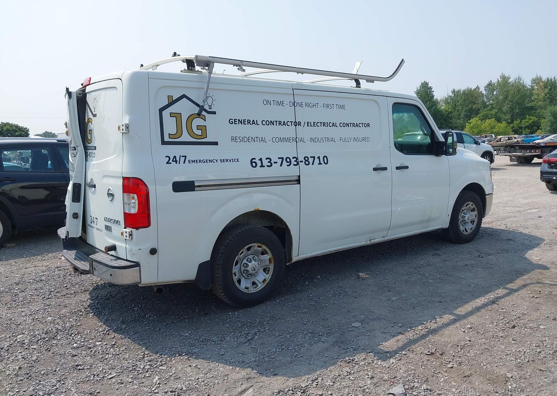 2013 NISSAN NV 2500
