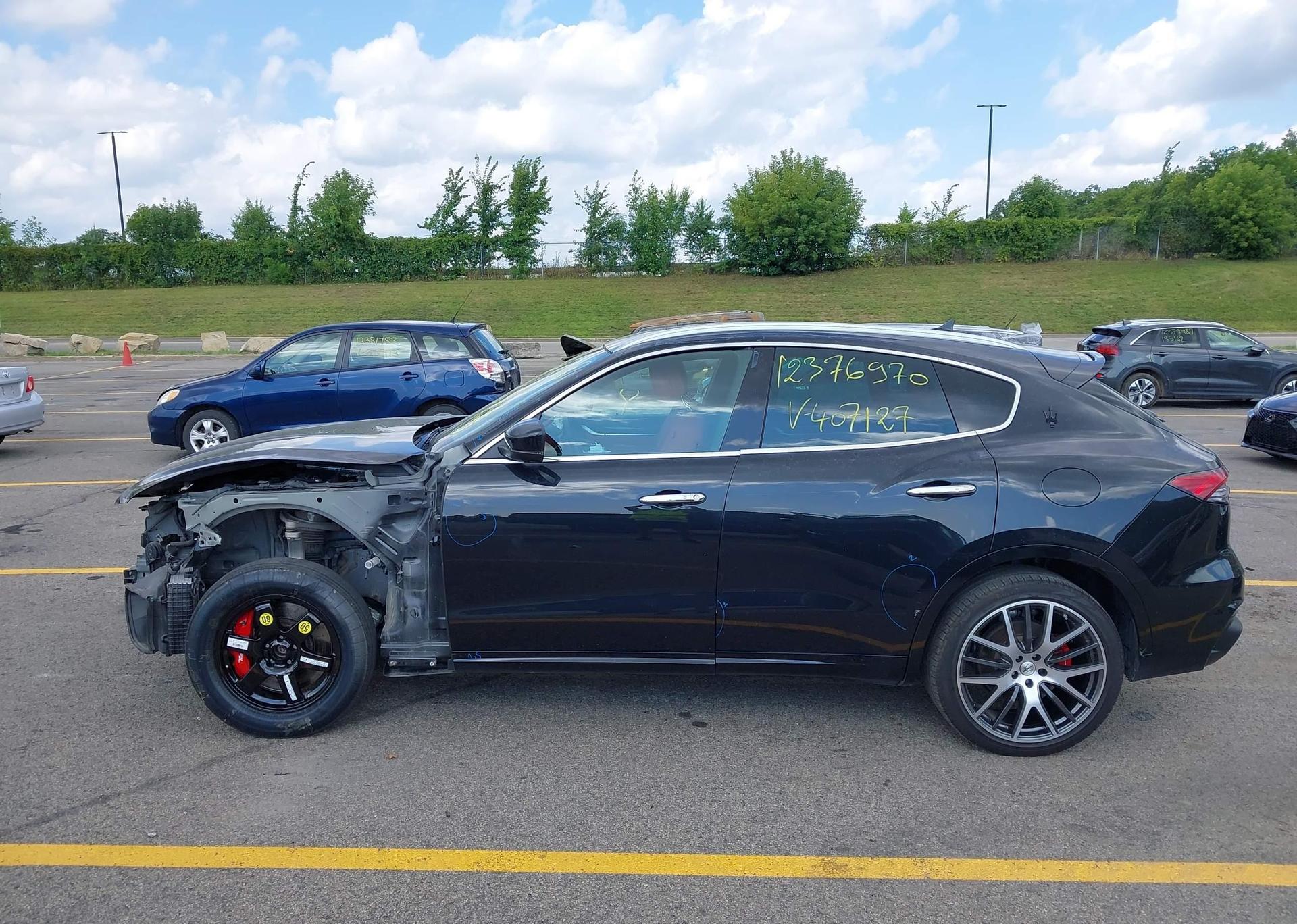 2022 MASERATI LEVANTE MODENA