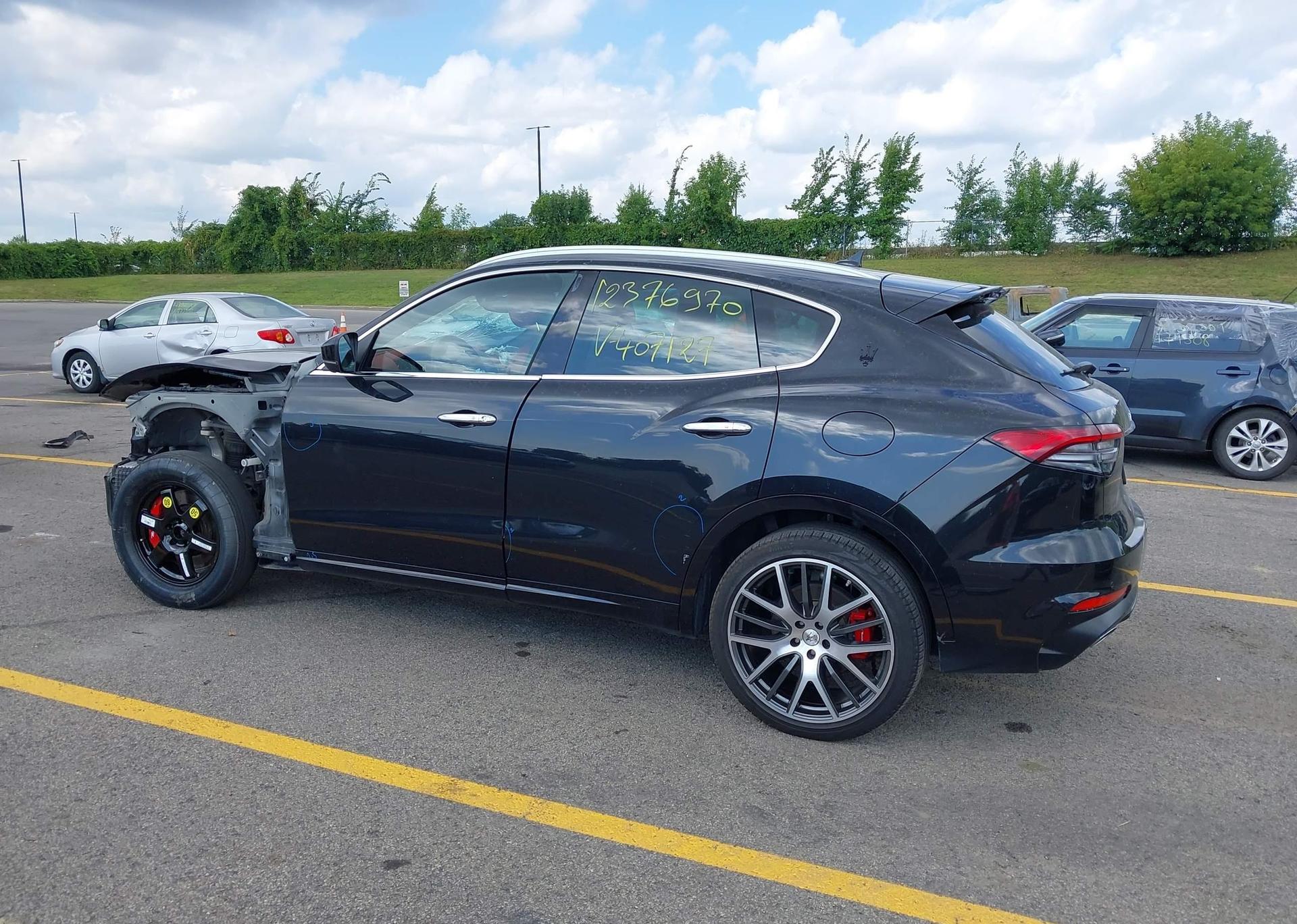 2022 MASERATI LEVANTE MODENA