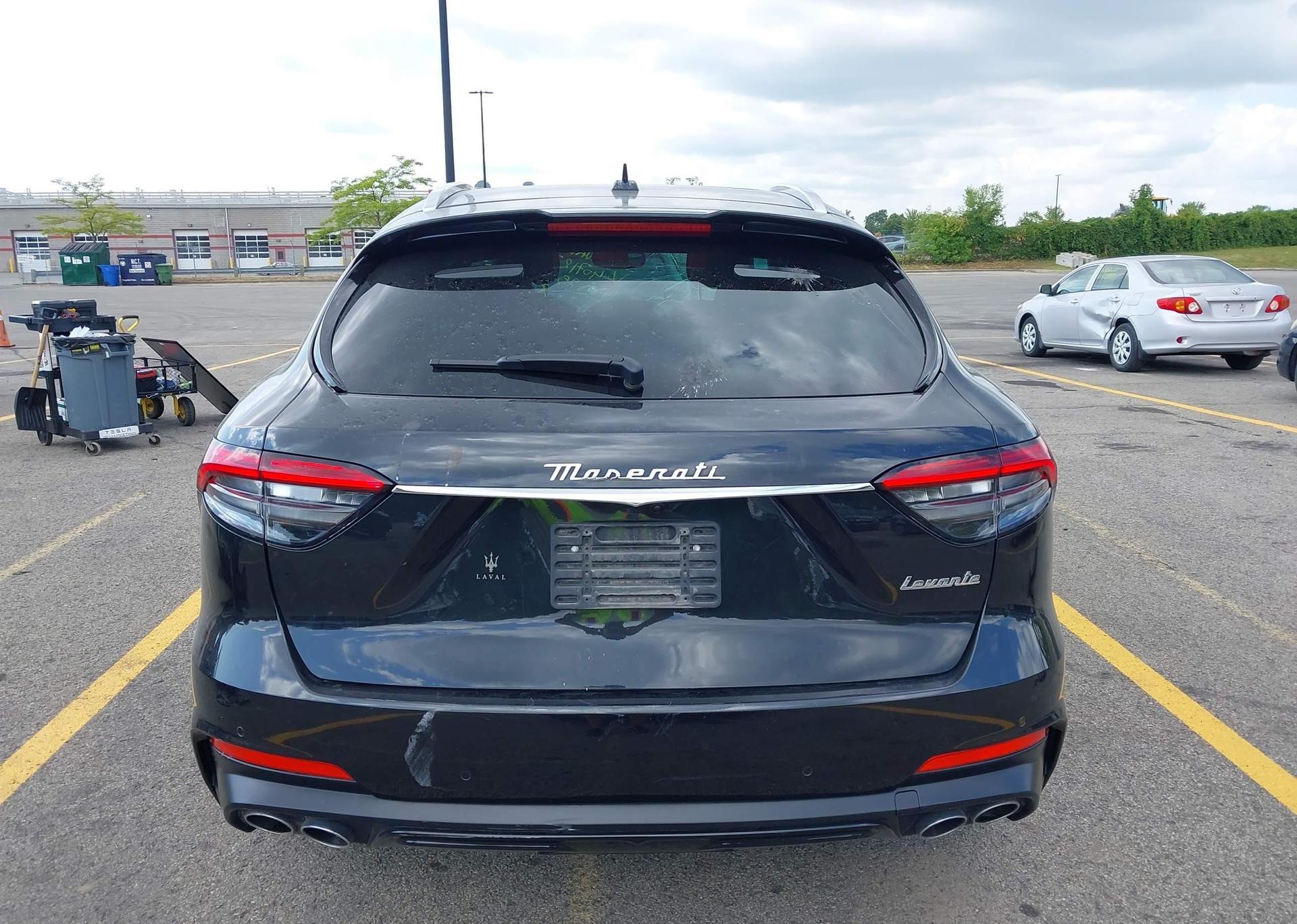 2022 MASERATI LEVANTE MODENA