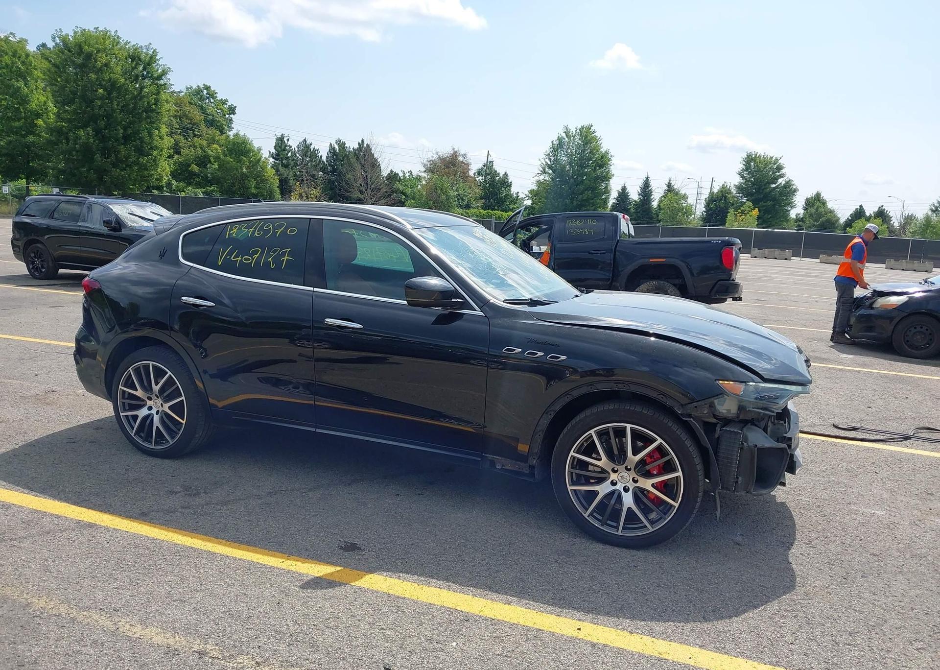 2022 MASERATI LEVANTE MODENA