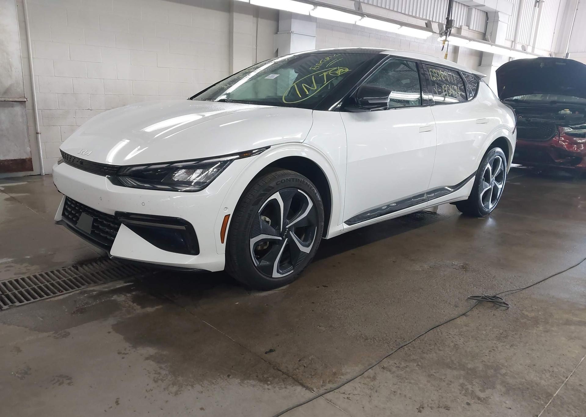2024 KIA EV6 GT LINE