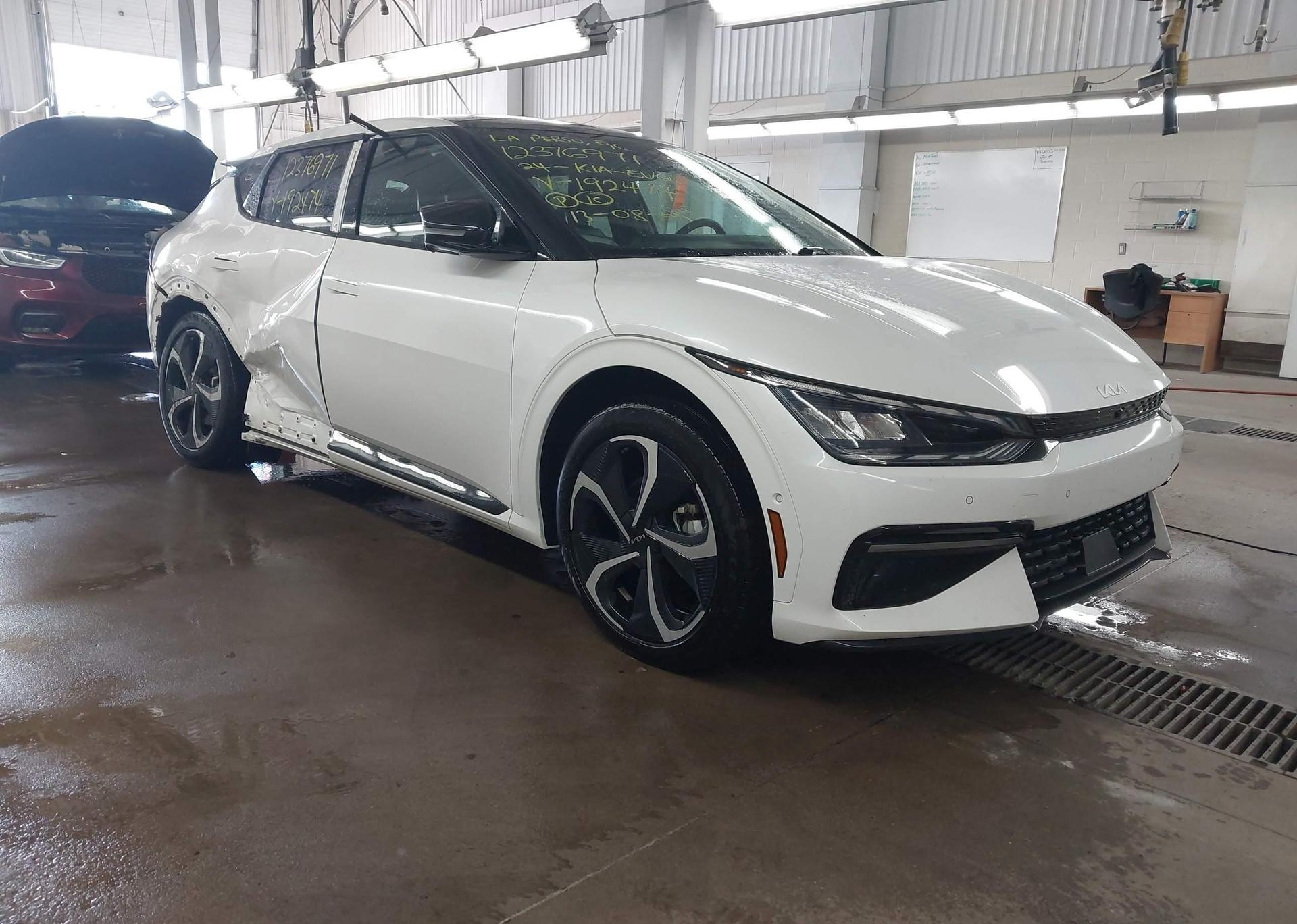 2024 KIA EV6 GT LINE