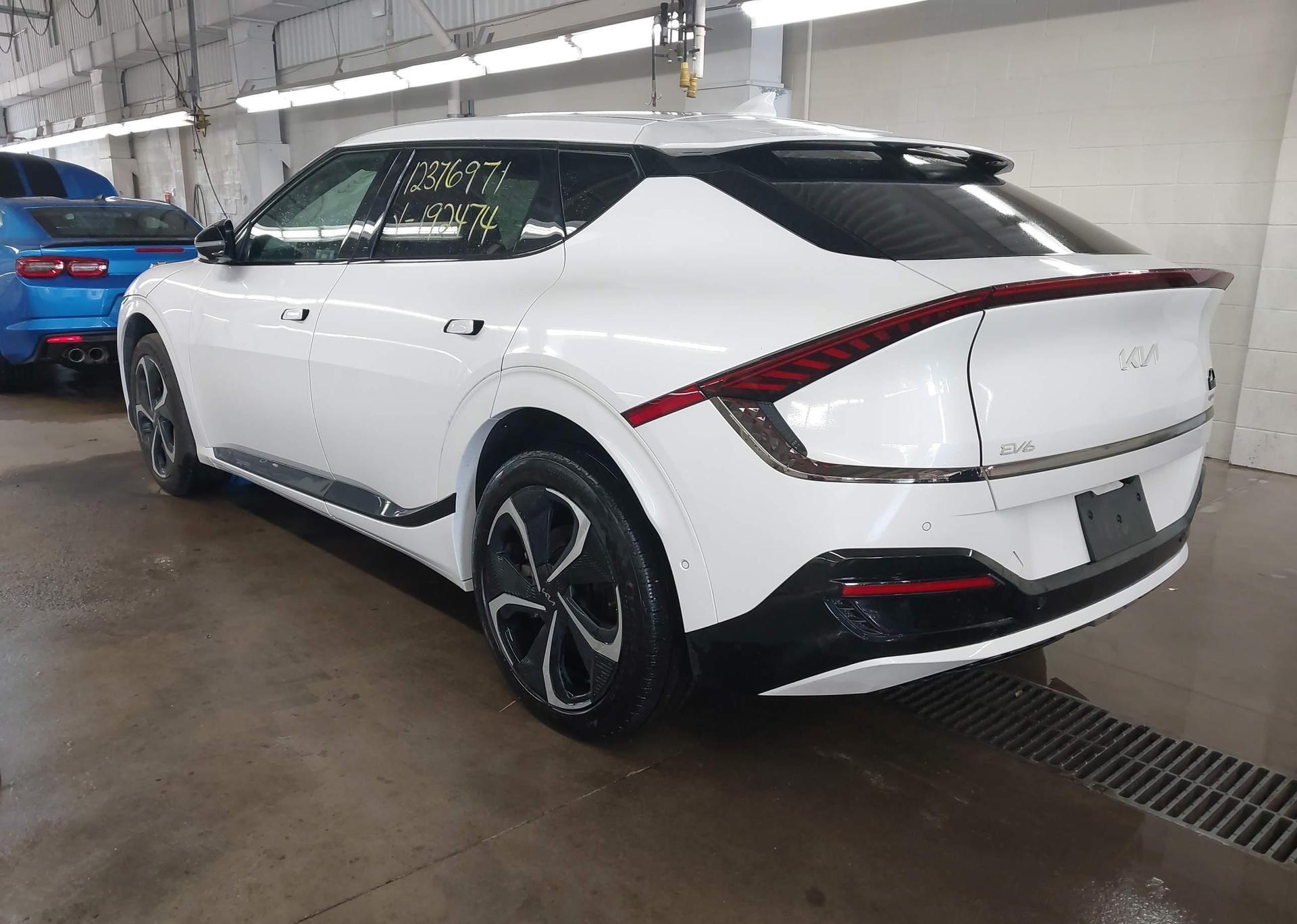 2024 KIA EV6 GT LINE