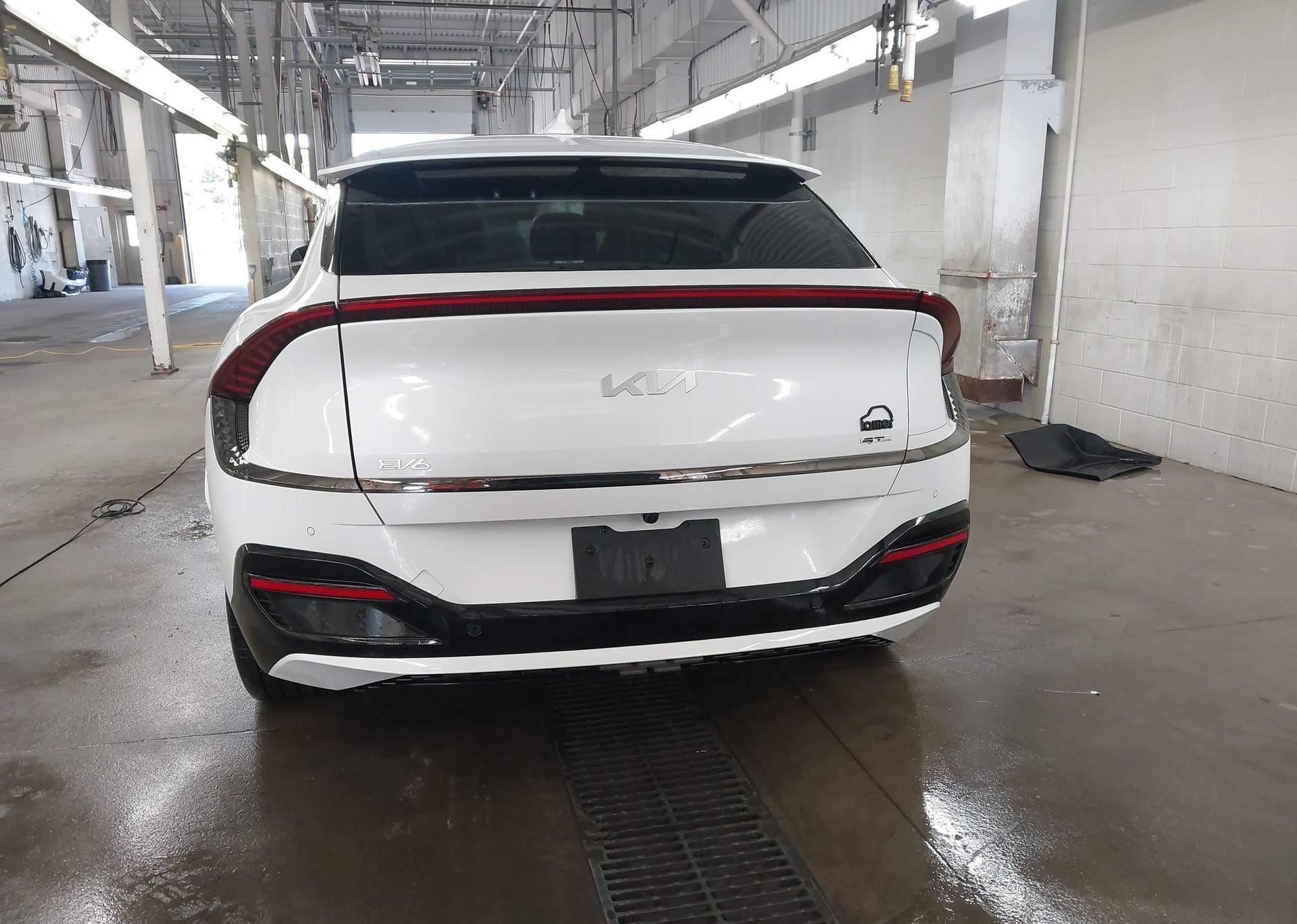 2024 KIA EV6 GT LINE