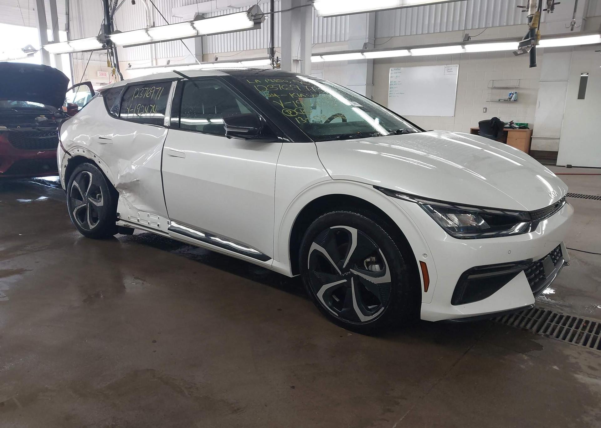 2024 KIA EV6 GT LINE