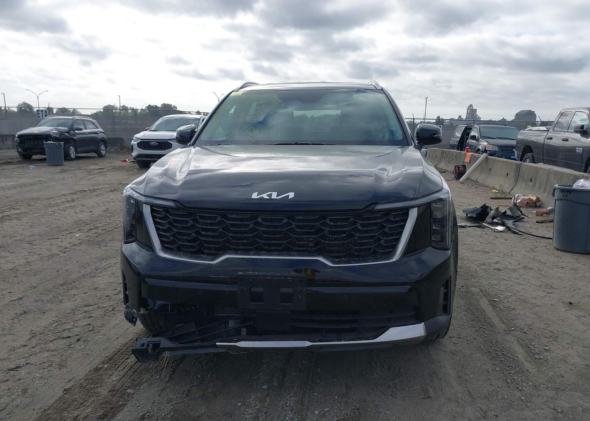 2025 KIA SORENTO EX