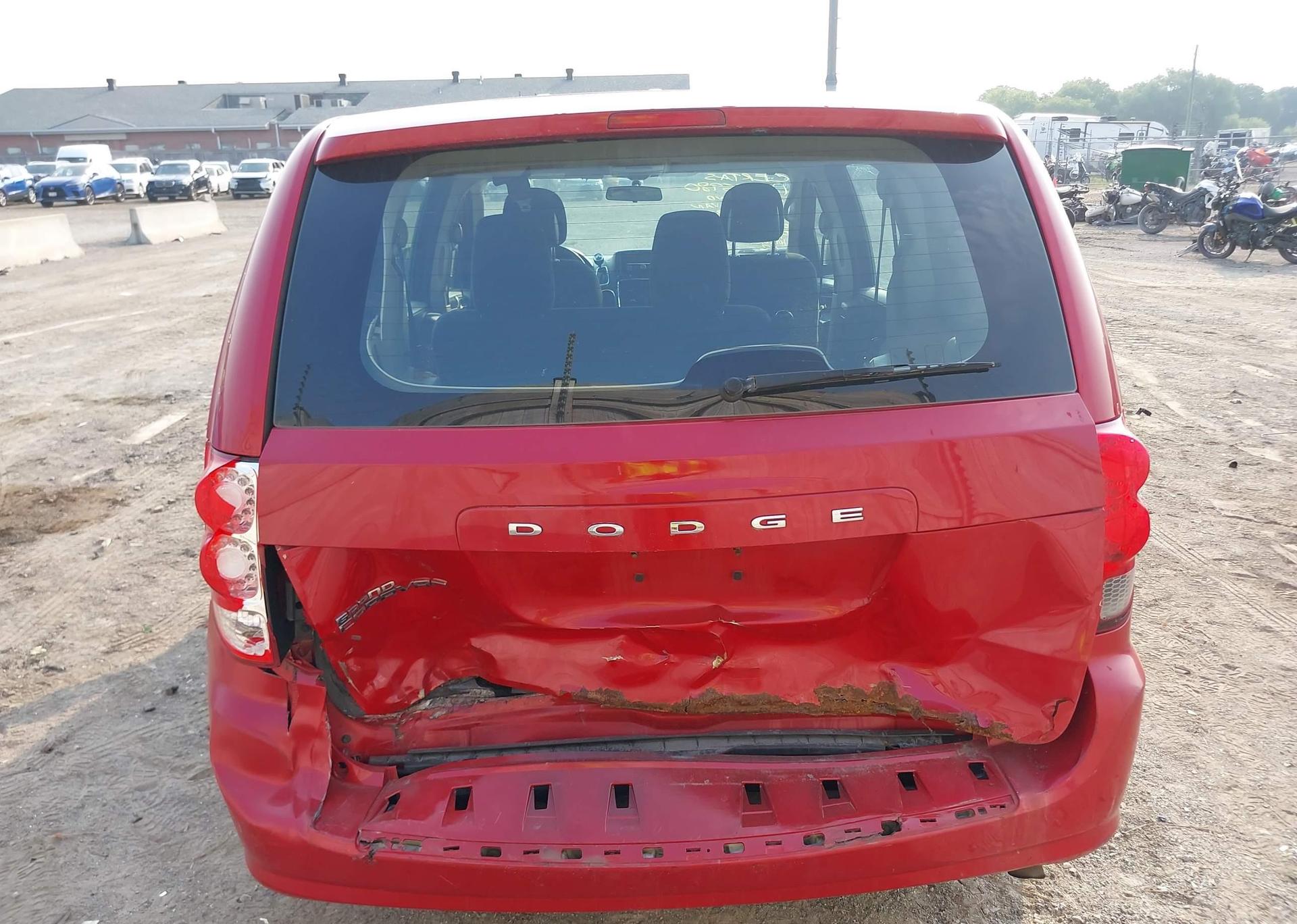 2014 DODGE GRAND CARAVAN SE