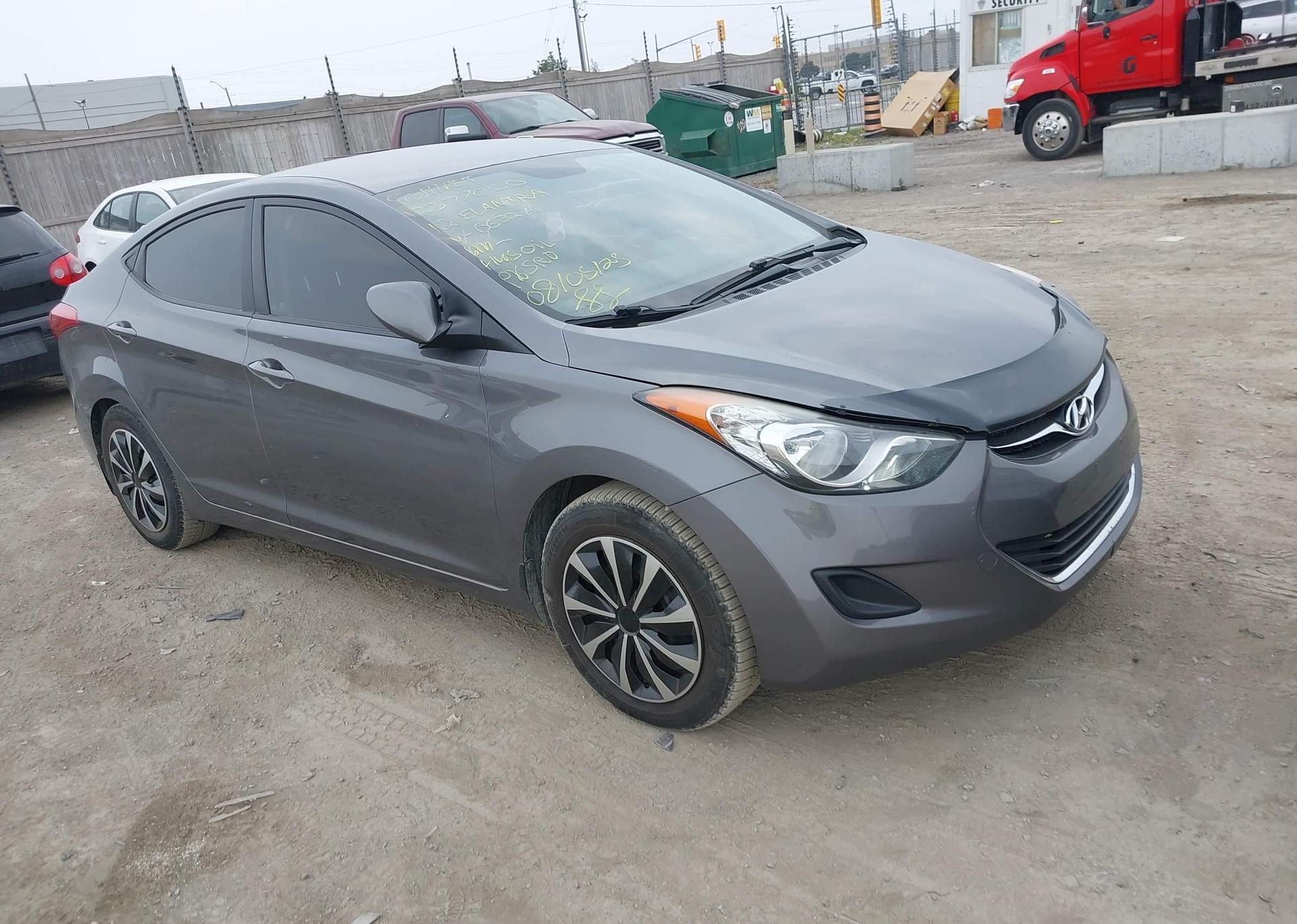 2012 HYUNDAI ELANTRA GL