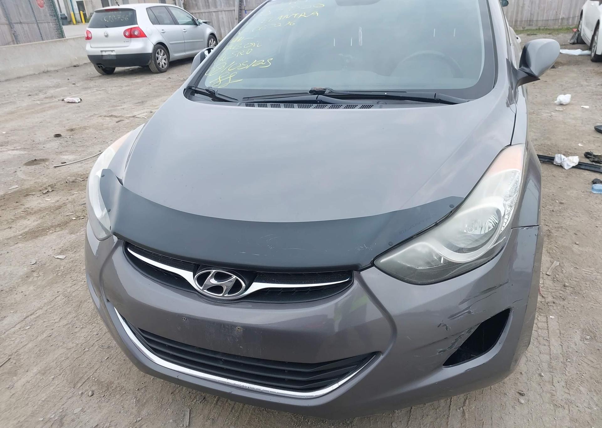 2012 HYUNDAI ELANTRA GL