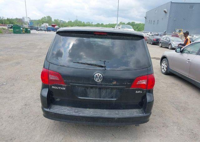 2011 VOLKSWAGEN ROUTAN S