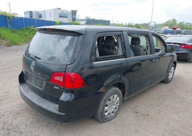 2011 VOLKSWAGEN ROUTAN S