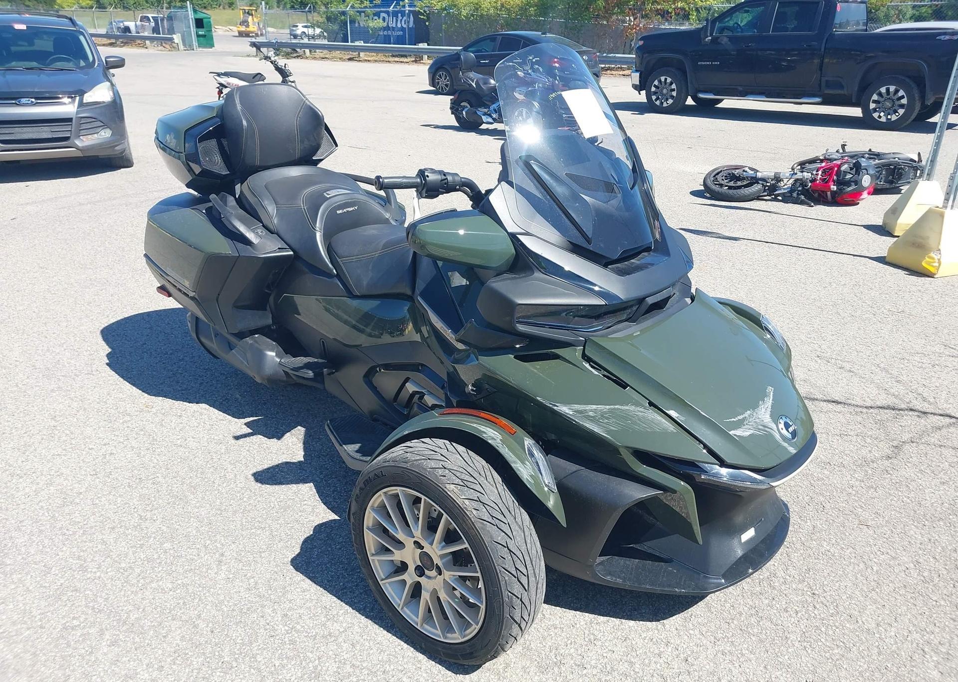 2023 CAN-AM SPYDER ROADSTER RT