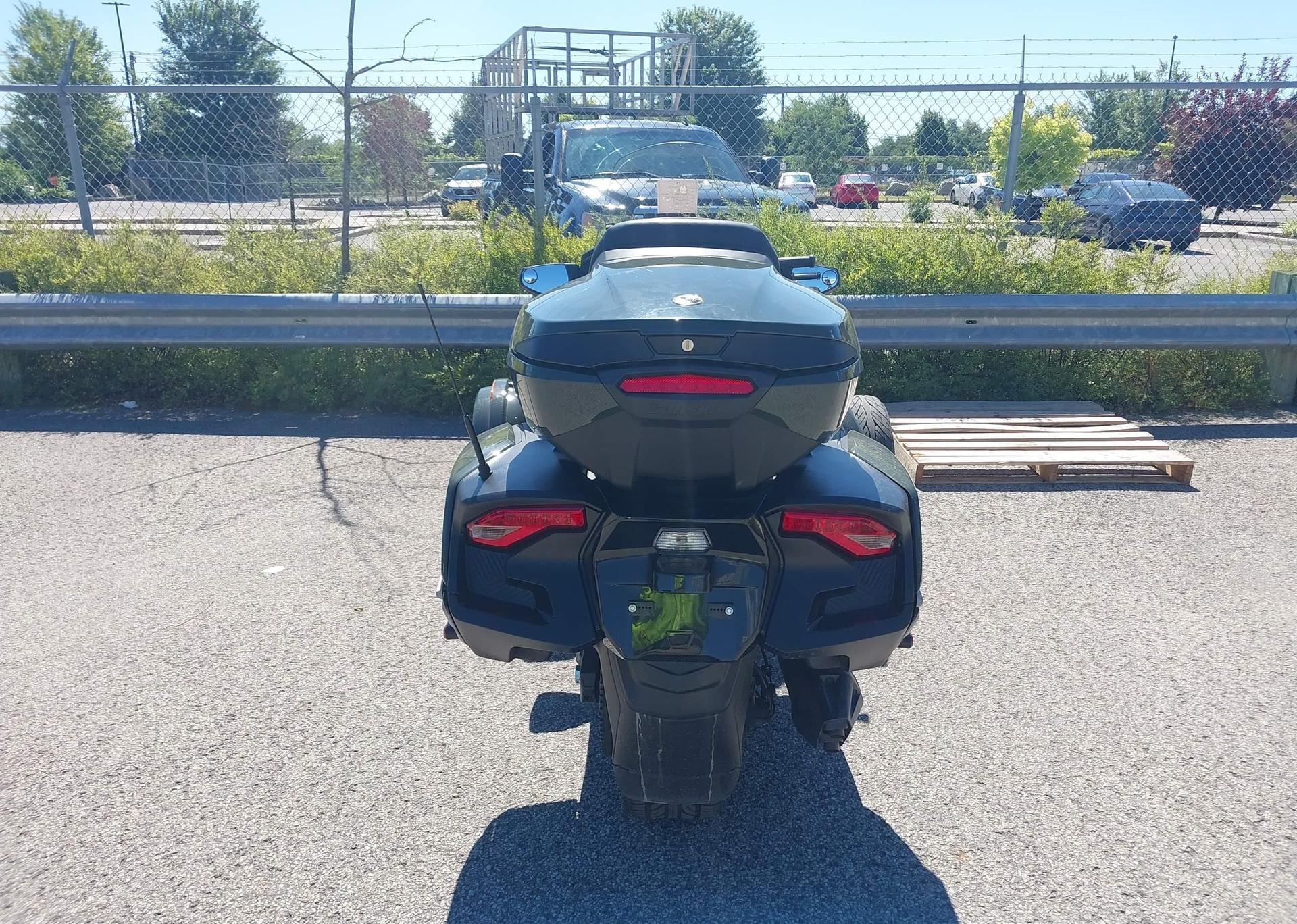 2023 CAN-AM SPYDER ROADSTER RT