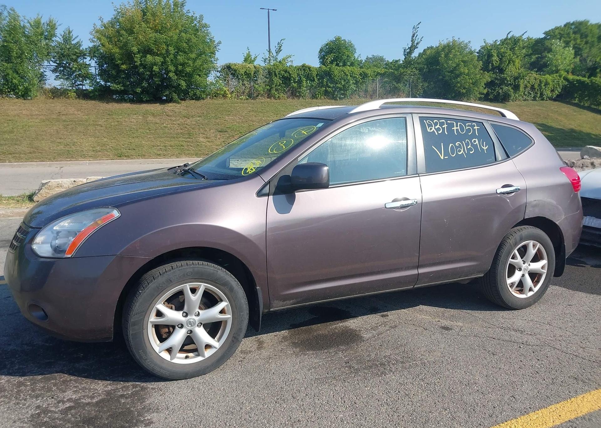 2010 NISSAN ROGUE S