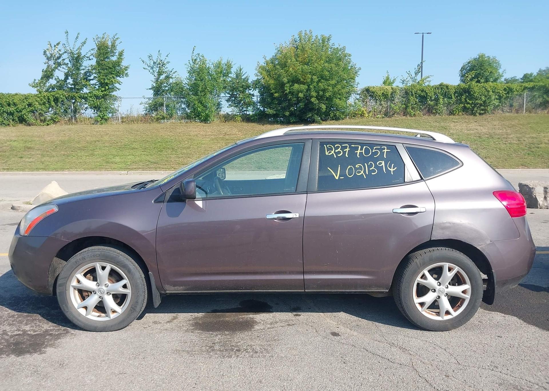 2010 NISSAN ROGUE S