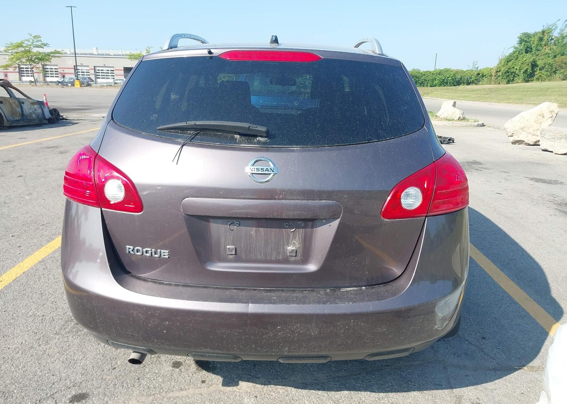 2010 NISSAN ROGUE S